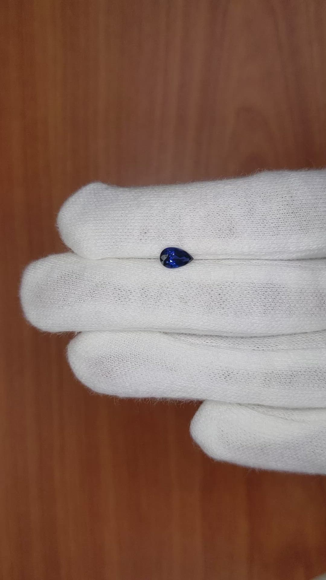0.74 Ct. Blue Sapphire from Ceylon (Sri Lanka) Size Video