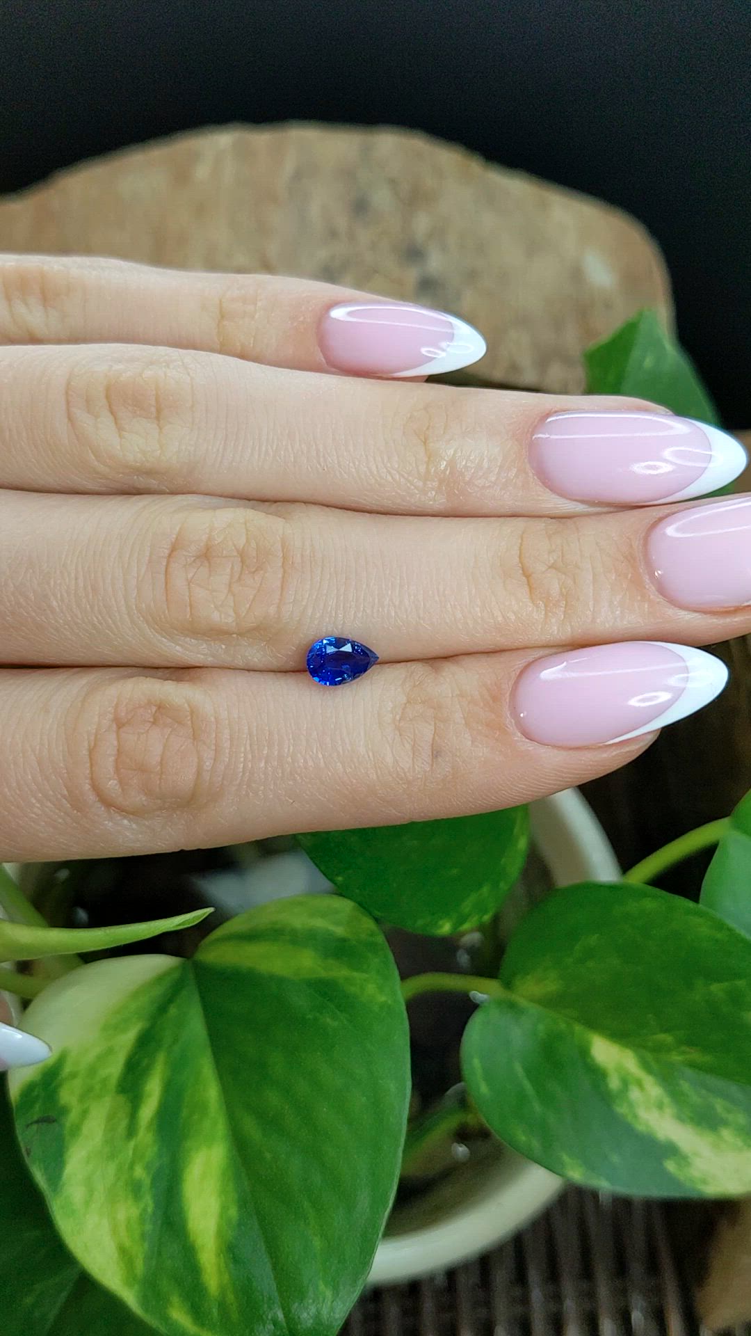 0.96 Ct. Blue Sapphire from Ceylon (Sri Lanka) Size Video