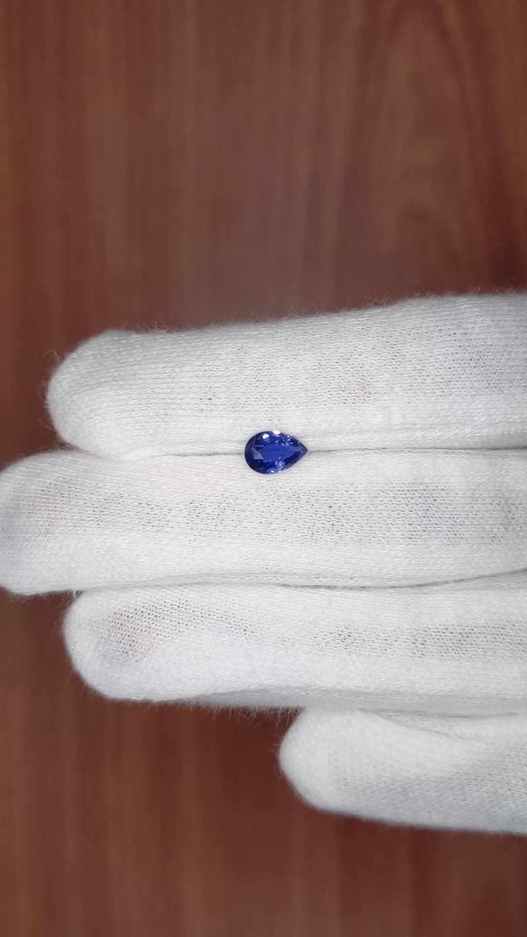0.96 Ct. Blue Sapphire from Ceylon (Sri Lanka) Size Video