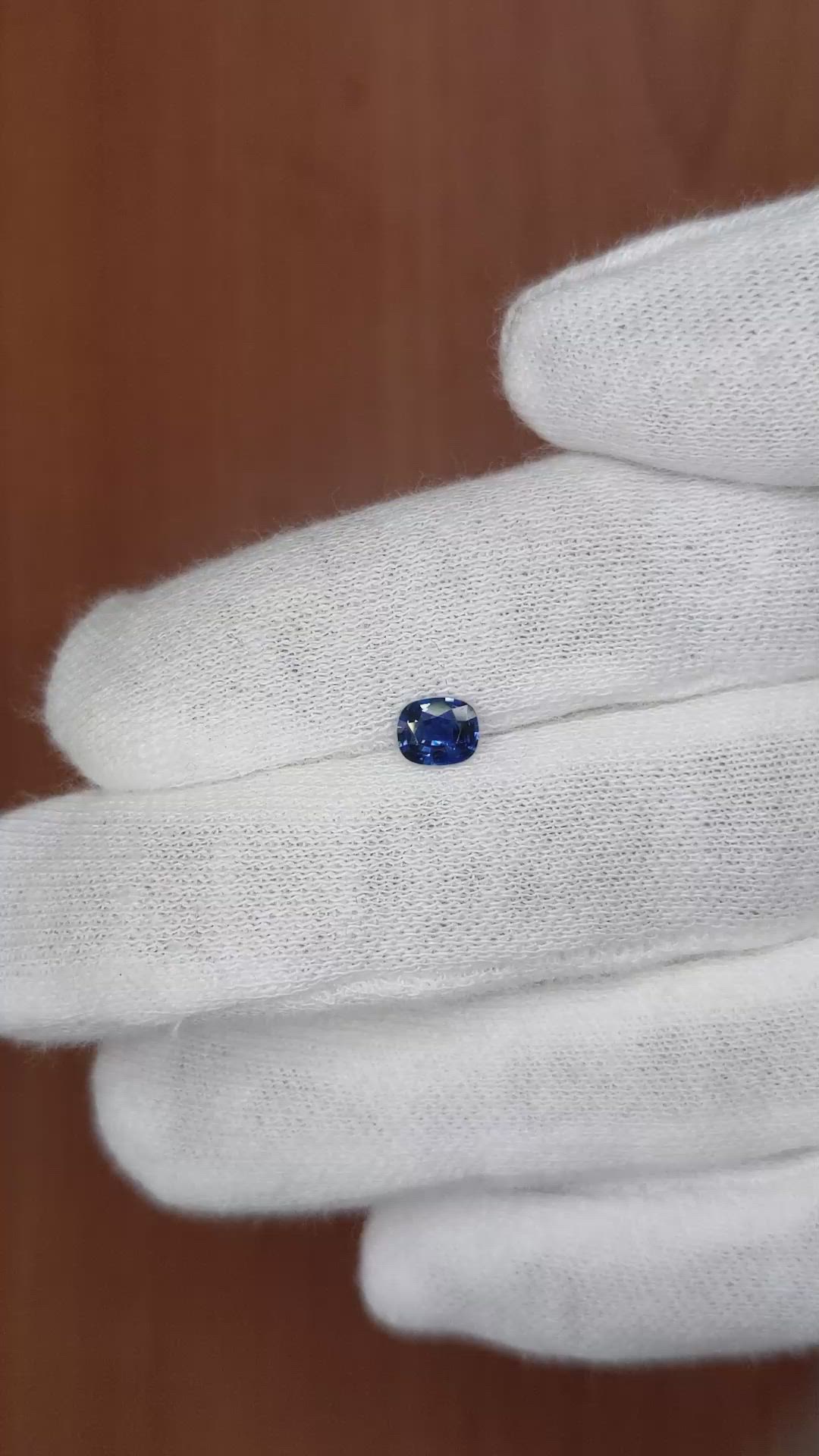 0.44 Ct. Blue Sapphire from Ceylon (Sri Lanka) Size Video