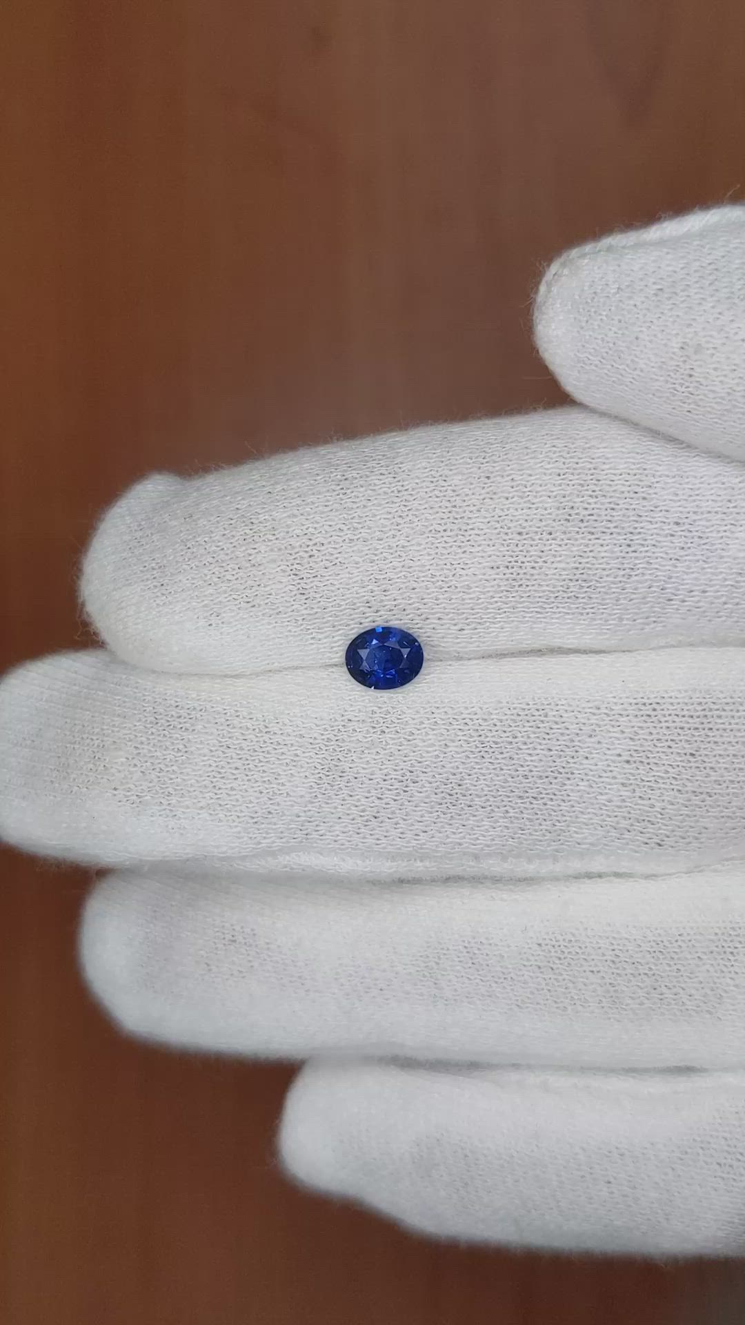 0.55 Ct. Blue Sapphire from Ceylon (Sri Lanka) Size Video