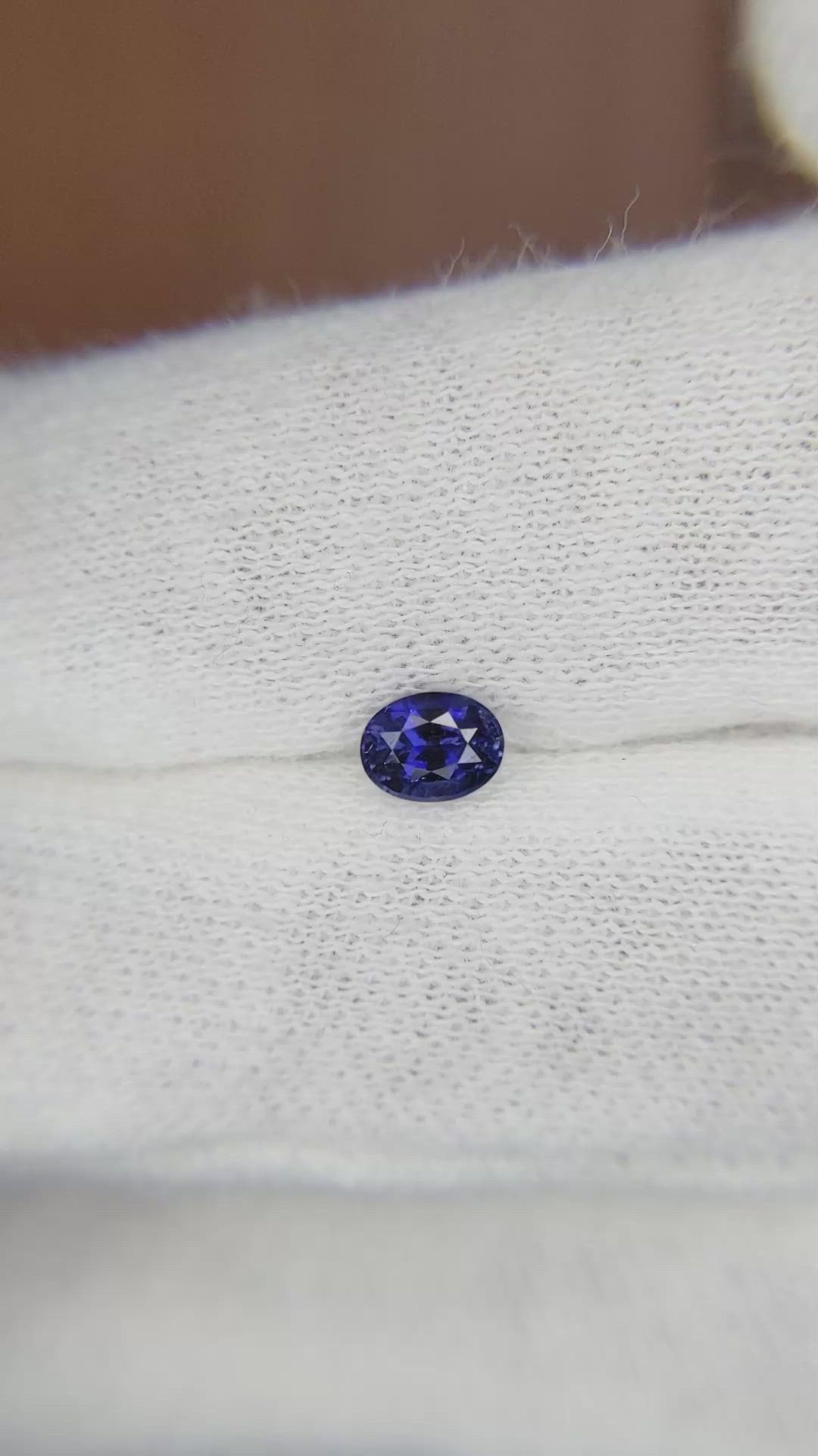 0.55 Ct. Blue Sapphire from Ceylon (Sri Lanka) Size Video