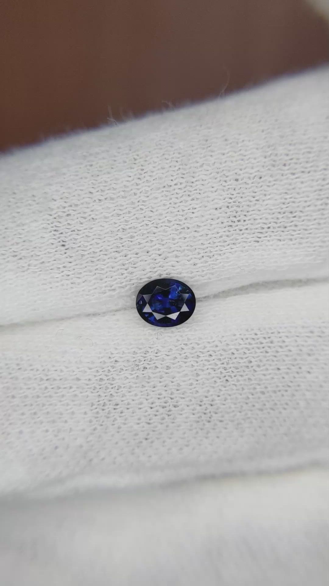 0.56 Ct. Blue Sapphire from Ceylon (Sri Lanka) Size Video