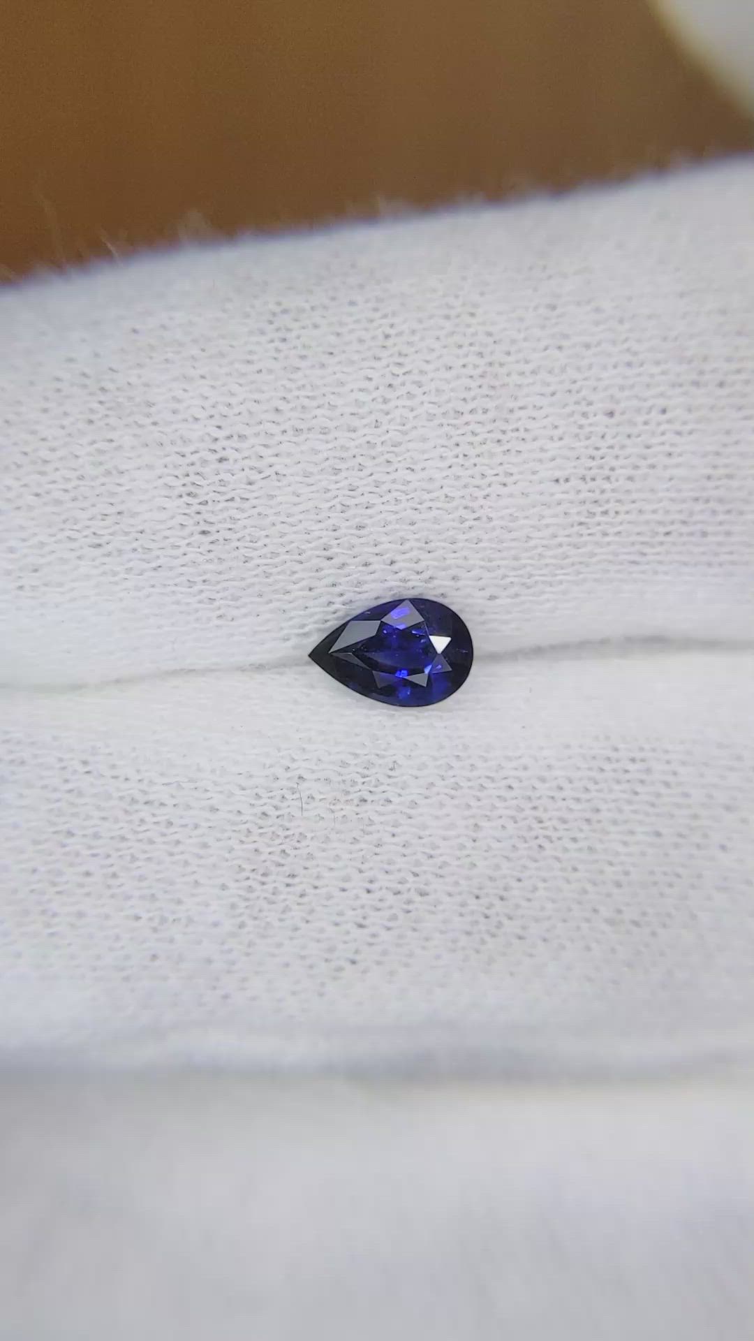 0.67 Ct. Blue Sapphire from Ceylon (Sri Lanka) Size Video