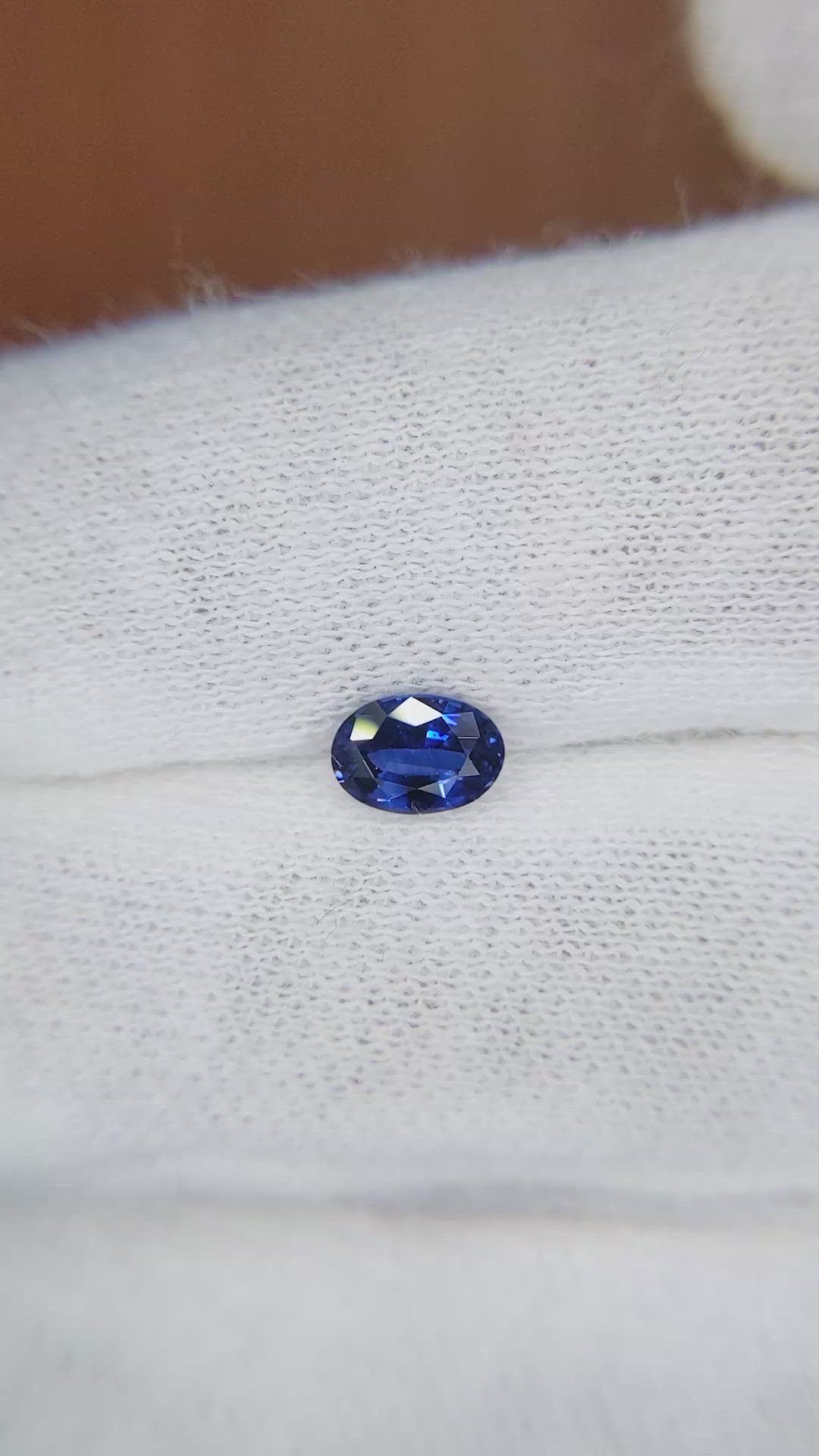 0.68 Ct. Blue Sapphire from Ceylon (Sri Lanka) Size Video
