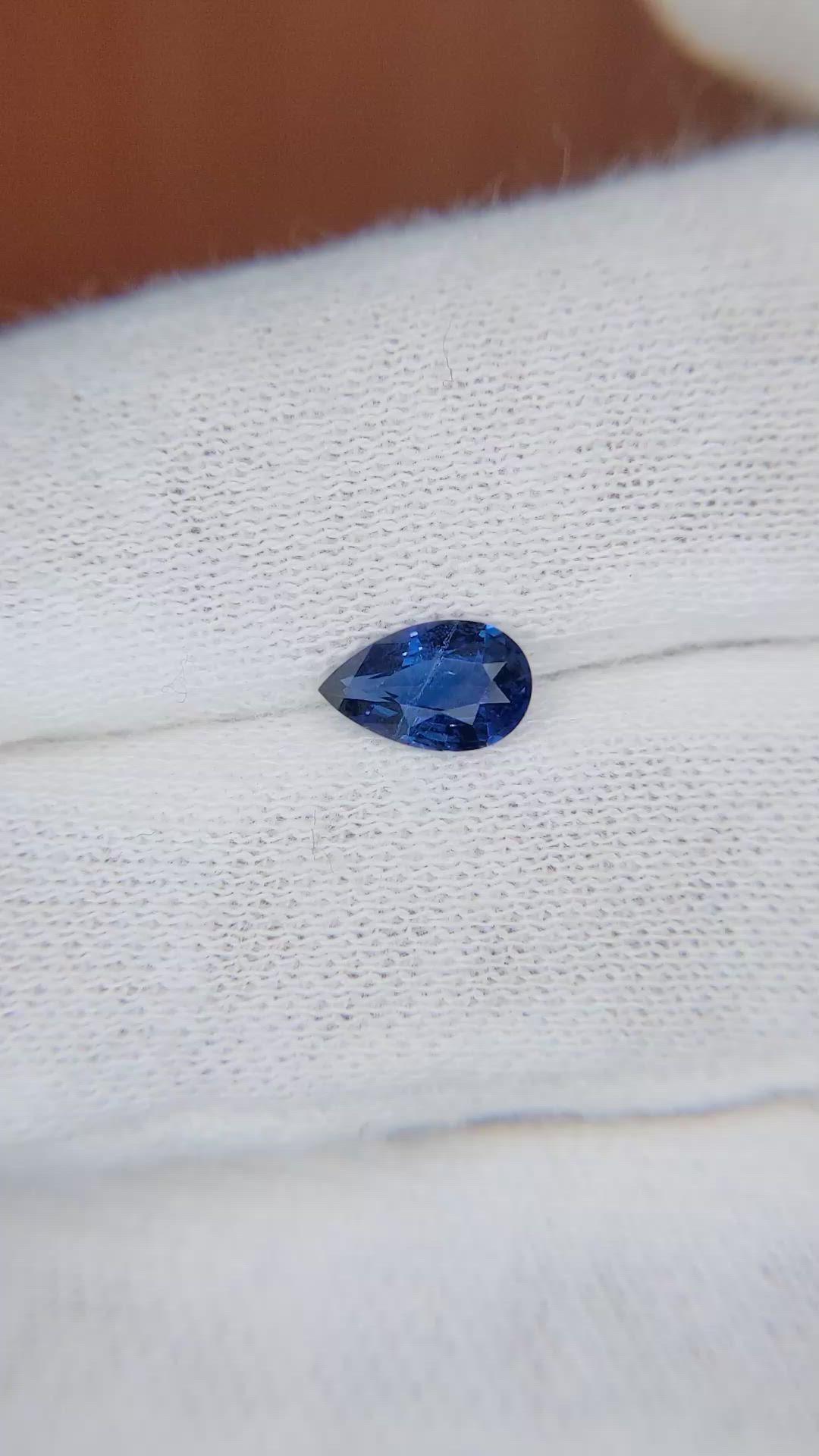 0.79 Ct. Blue Sapphire from Ceylon (Sri Lanka) Size Video
