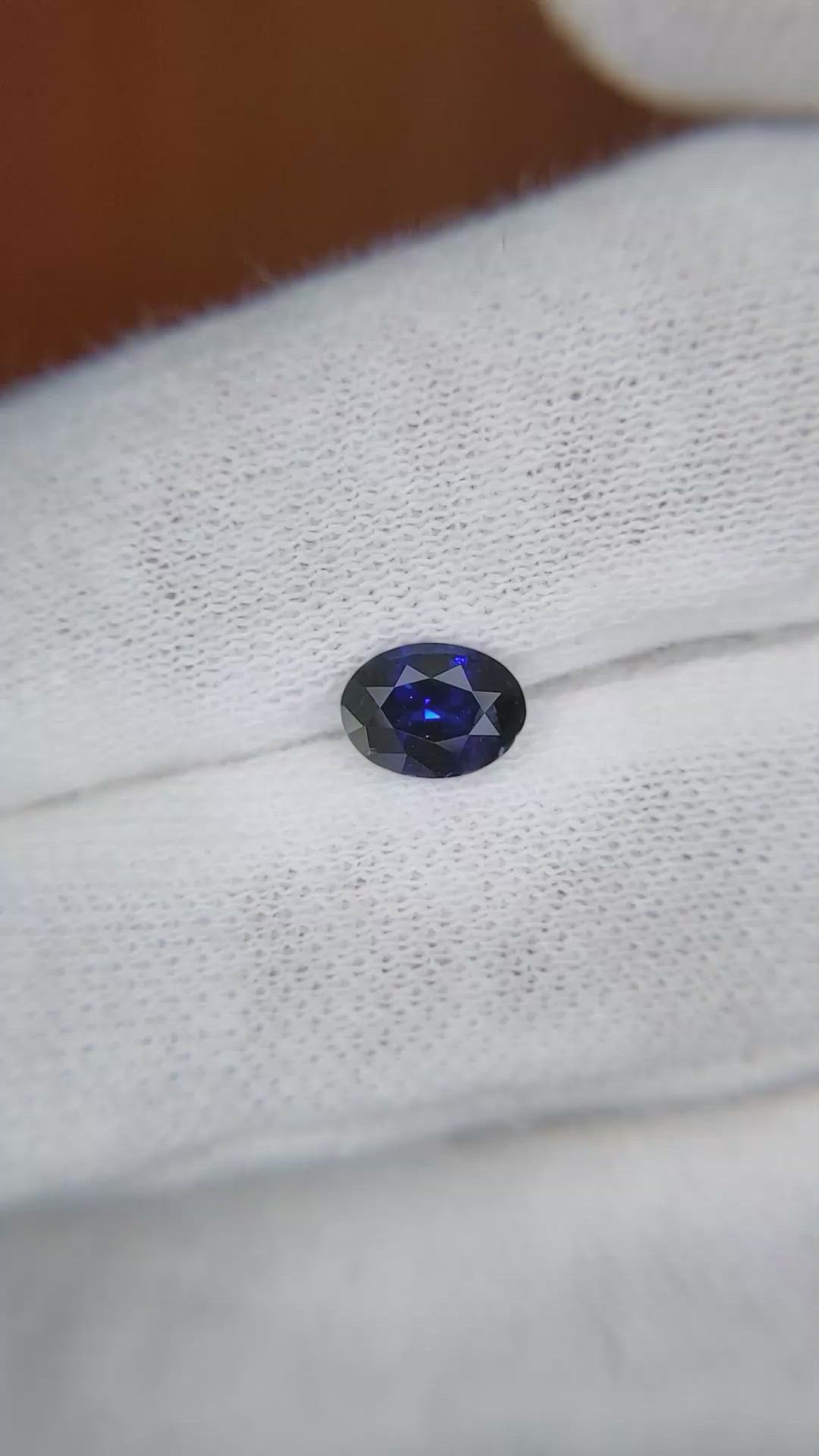 0.92 Ct. Blue Sapphire from Ceylon (Sri Lanka) Size Video
