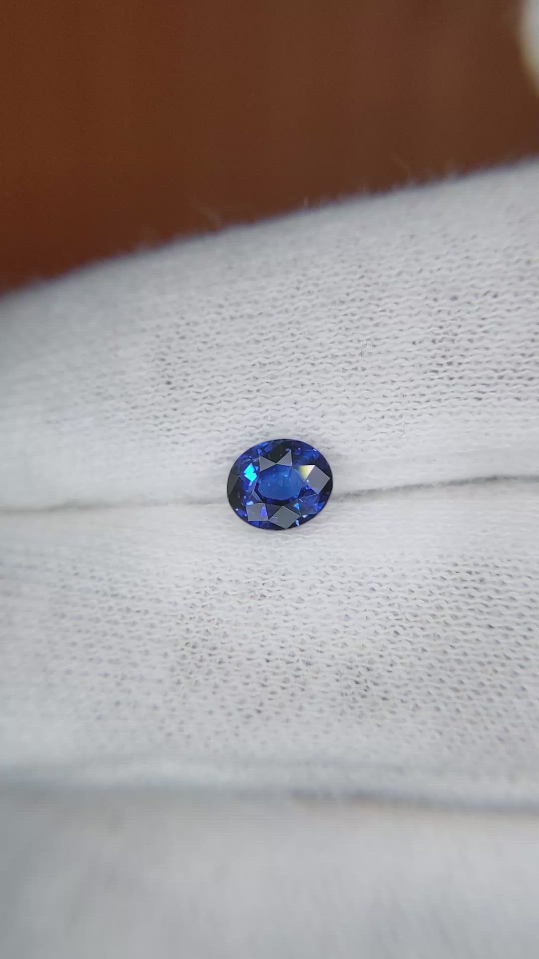 0.97 Ct. Blue Sapphire from Ceylon (Sri Lanka) Size Video