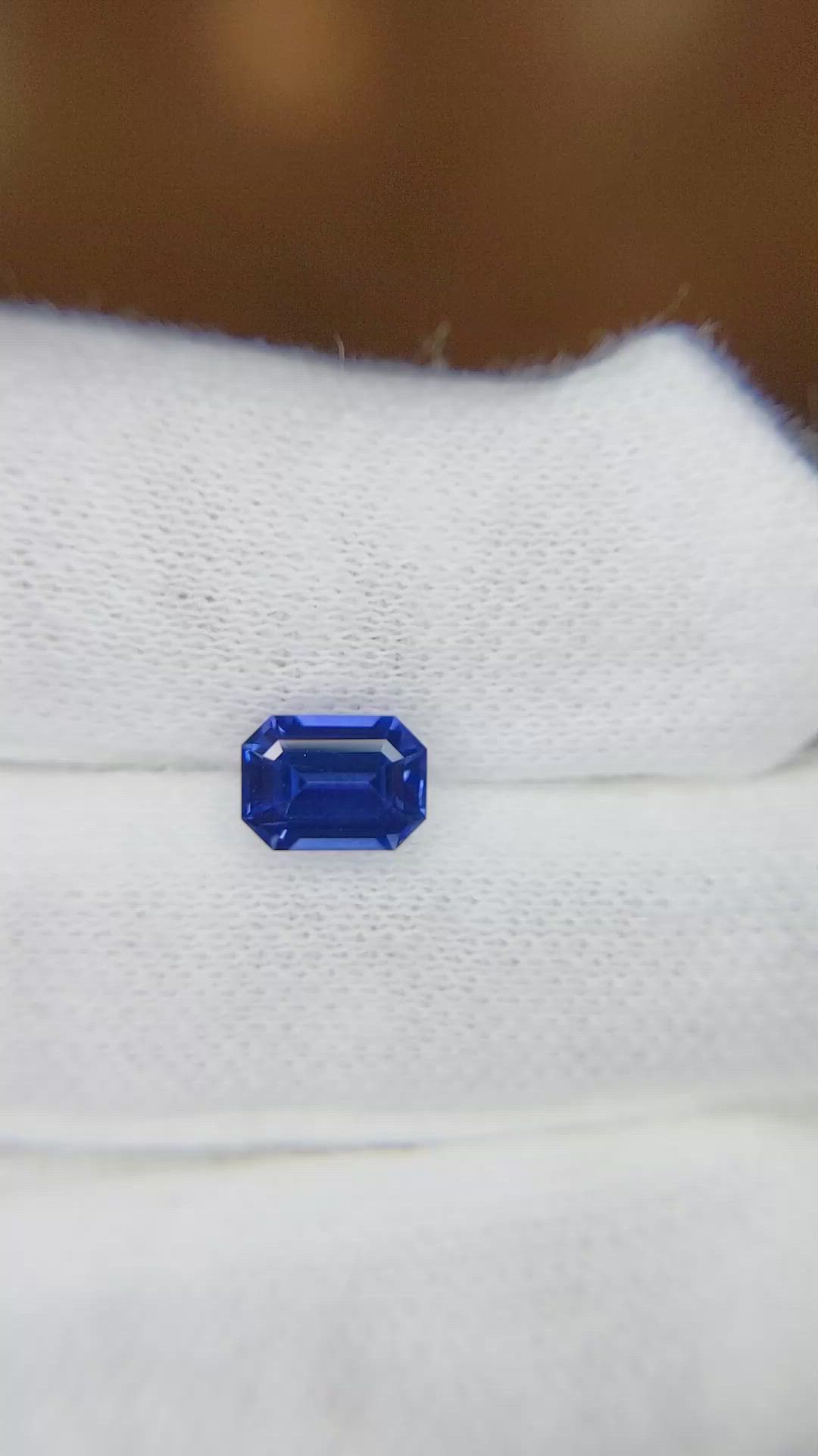 1.25 Ct. Blue Sapphire from Ceylon (Sri Lanka) Size Video