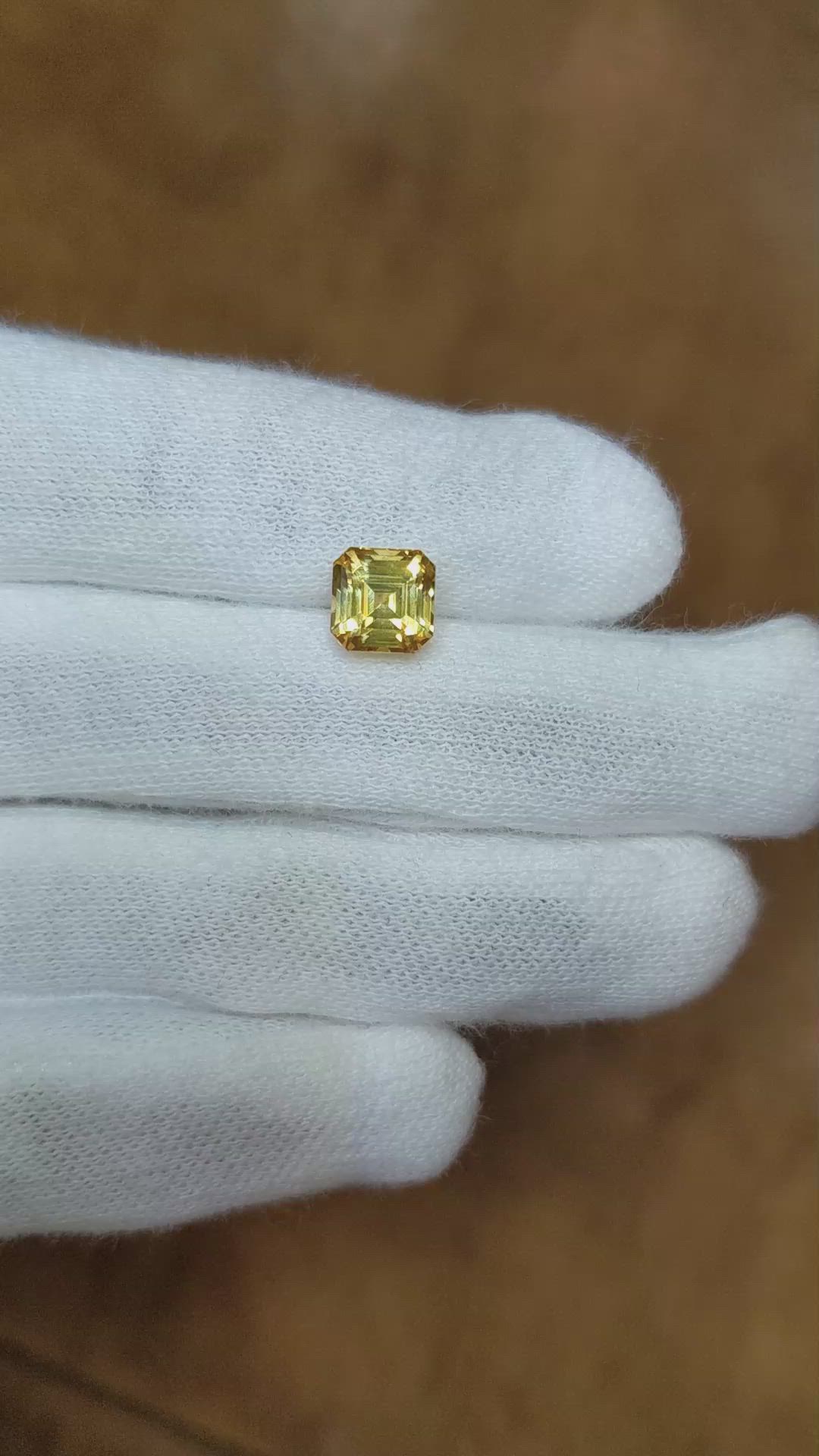 2.27 Ct. Yellow Sapphire from Ceylon (Sri Lanka) Size Video