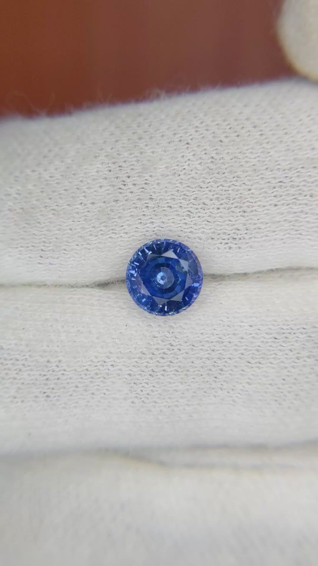 1.68 Ct. Blue Sapphire from Ceylon (Sri Lanka) Size Video