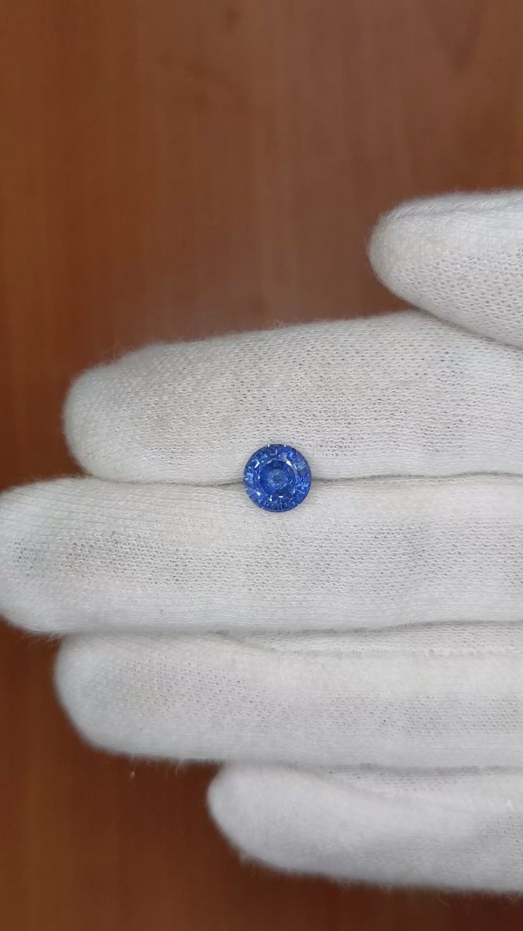 1.68 Ct. Blue Sapphire from Ceylon (Sri Lanka) Size Video
