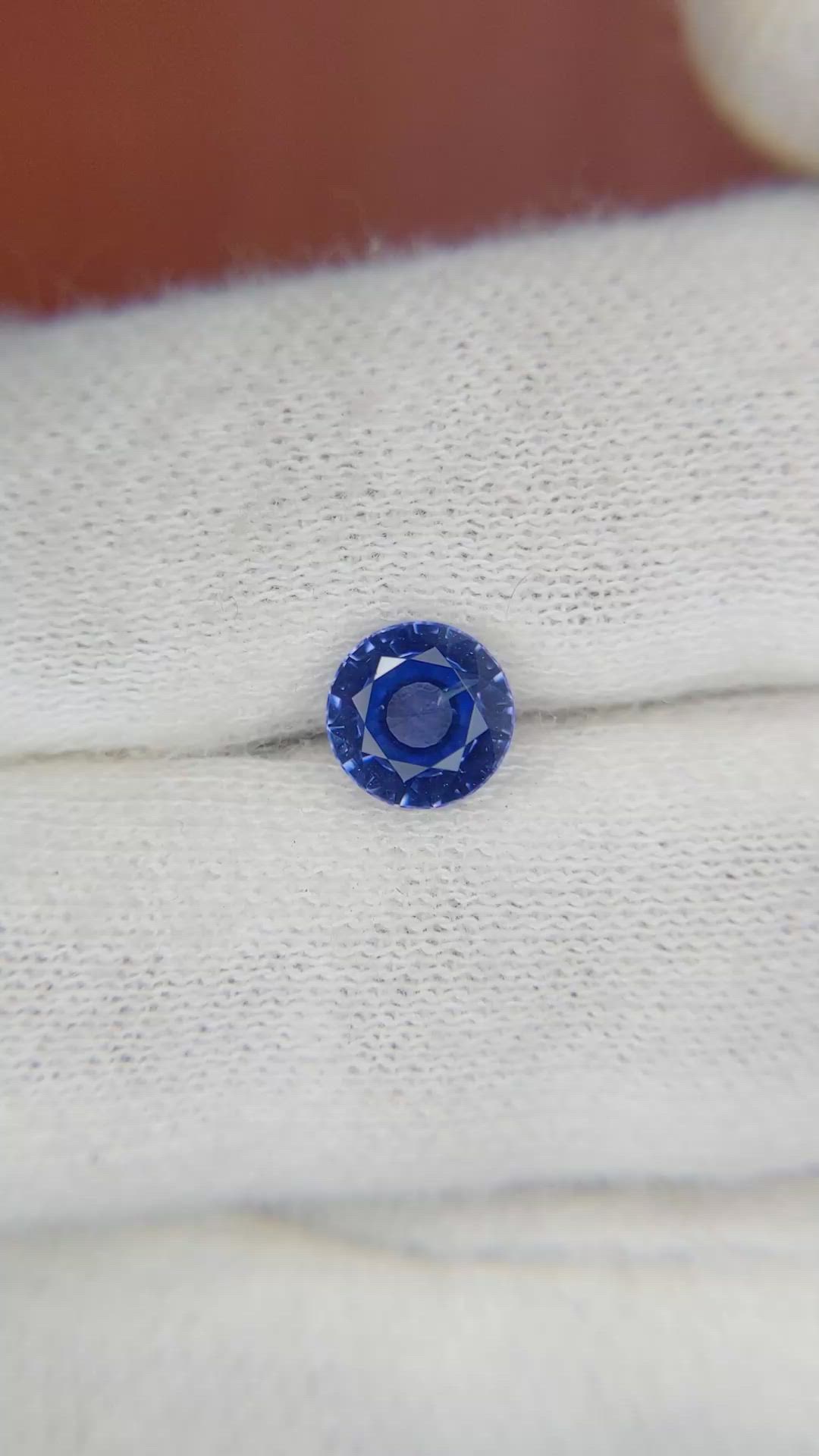 1.36 Ct. Blue Sapphire from Ceylon (Sri Lanka) Size Video
