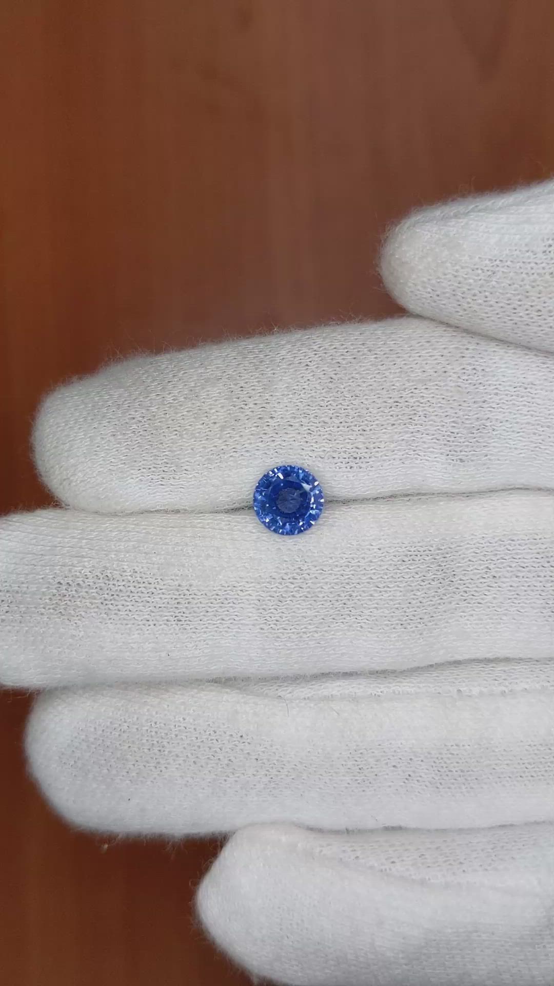 1.36 Ct. Blue Sapphire from Ceylon (Sri Lanka) Size Video