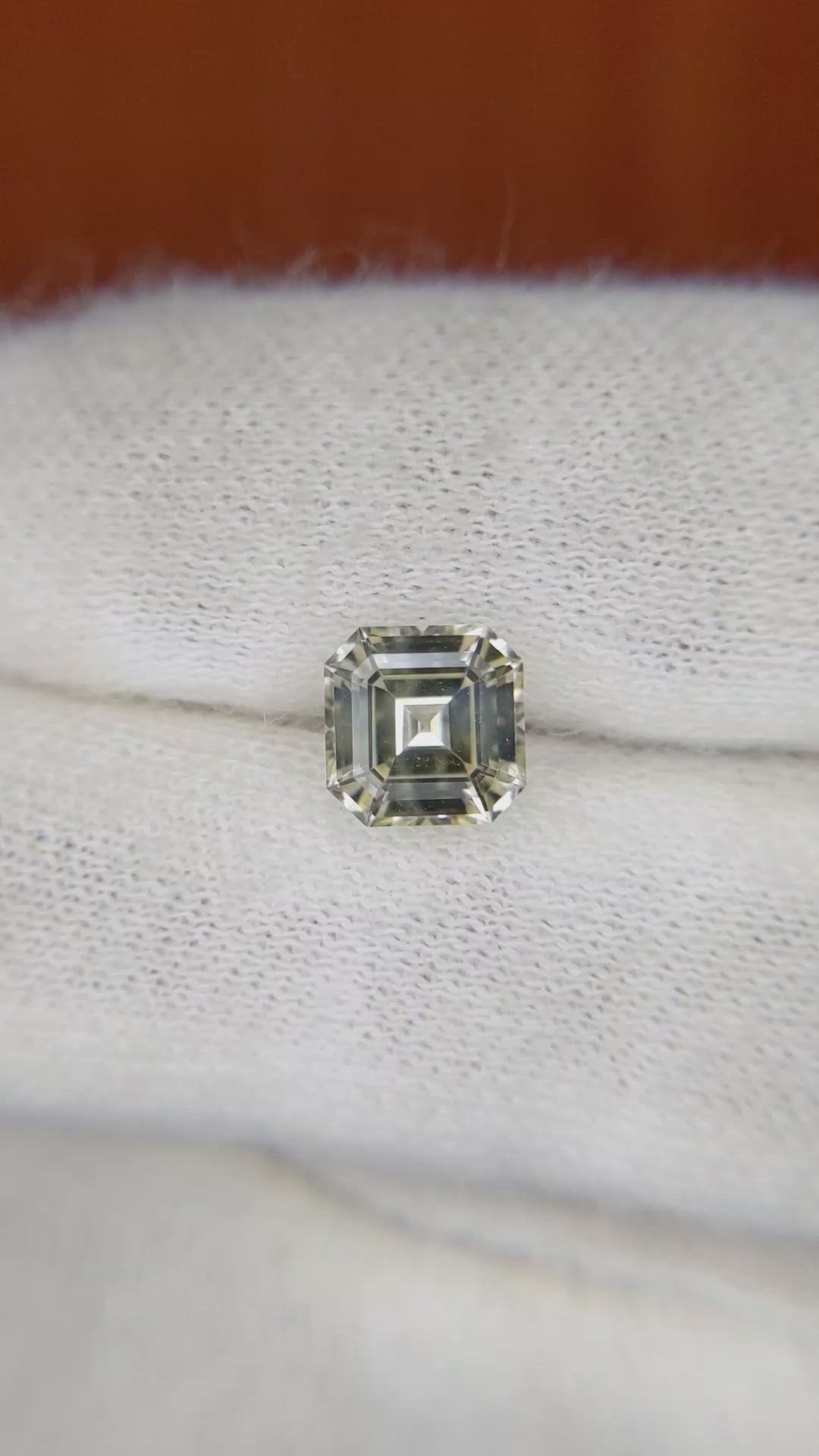 2.21 Ct. Yellow Sapphire from Ceylon (Sri Lanka) Size Video