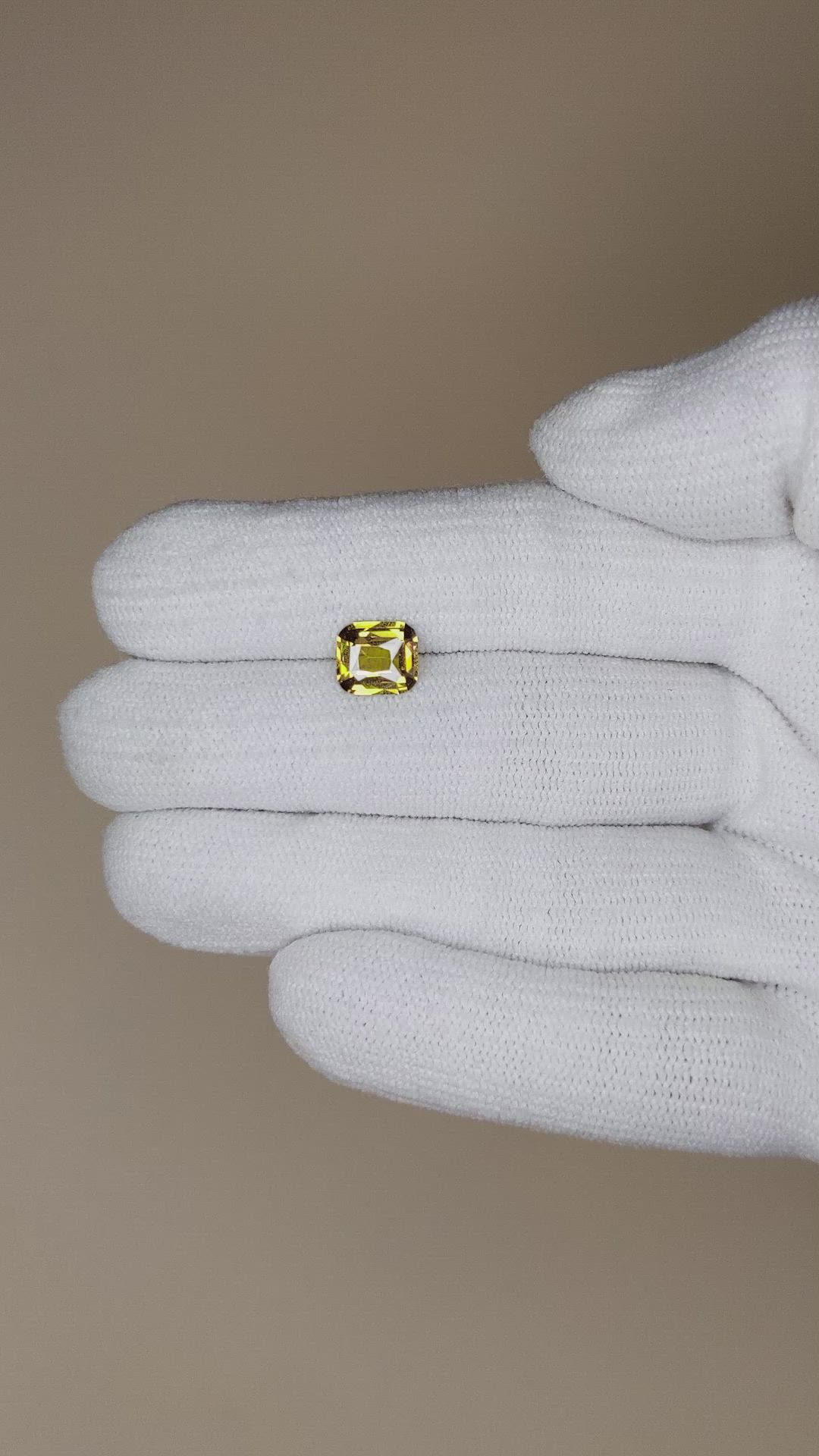 1.58 Ct. Yellowish Brown Sapphire from Ceylon (Sri Lanka) Size Video