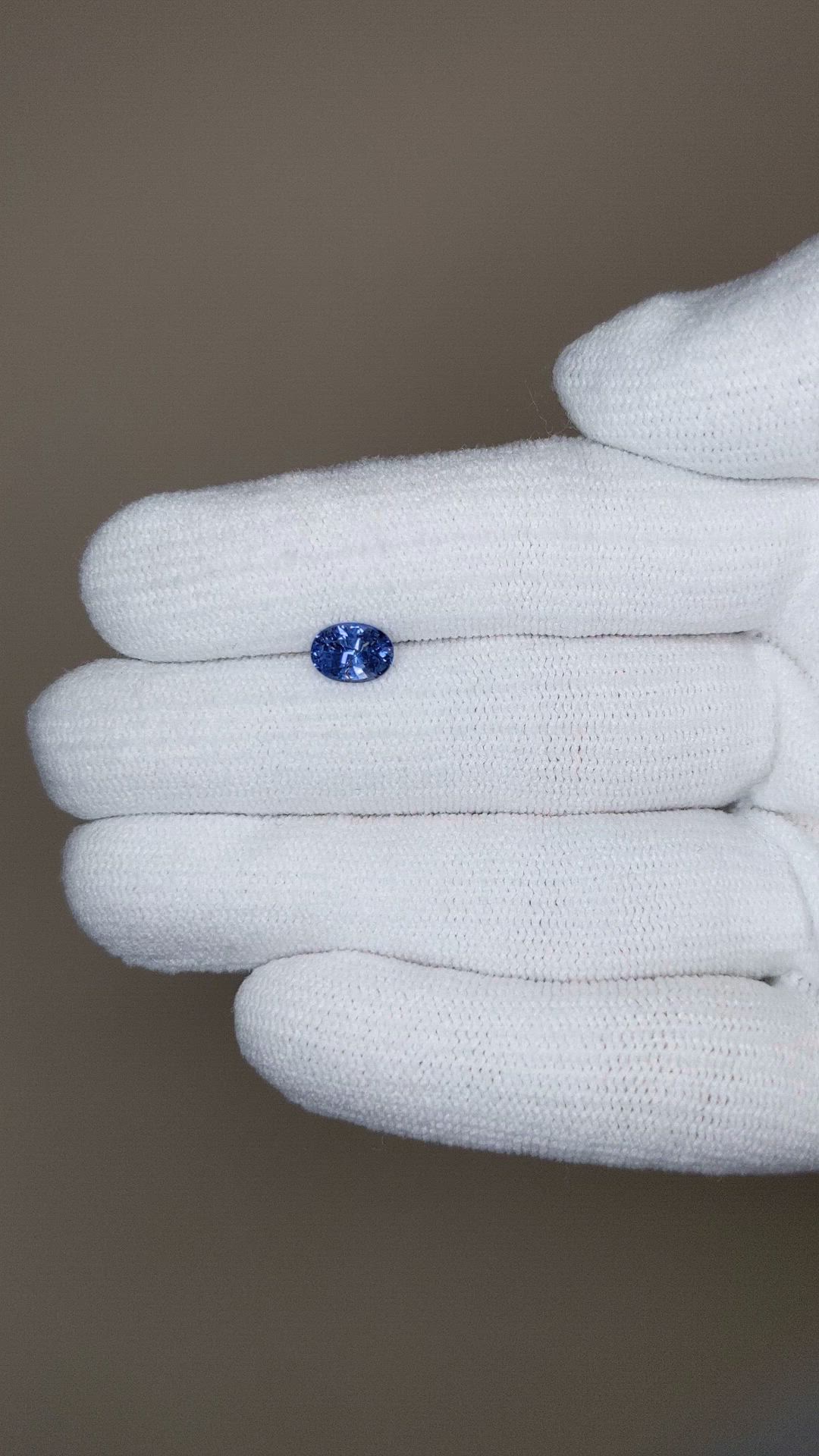 1.03 Ct. Blue Sapphire from Ceylon (Sri Lanka) Size Video