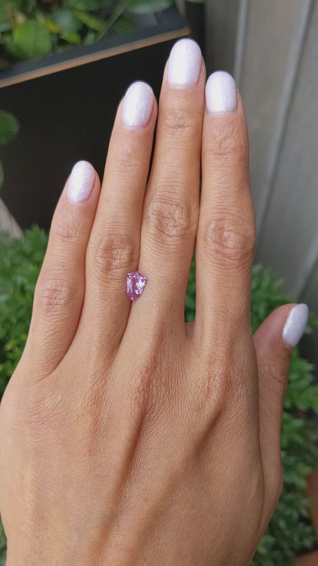 1.21 Ct. Pinkish Purple Sapphire from Ceylon (Sri Lanka) Size Video