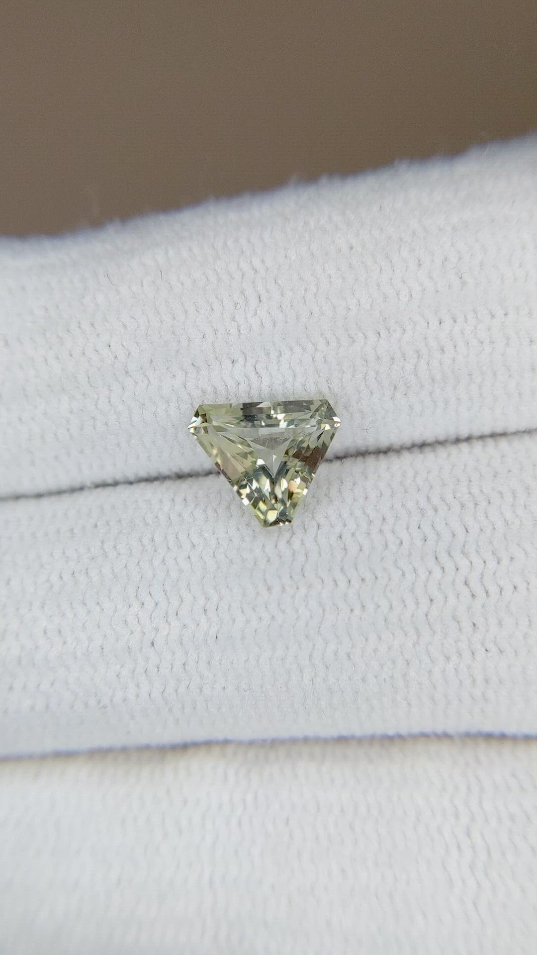 1.30 Ct. Yellowish Green Sapphire from Ceylon (Sri Lanka) Size Video