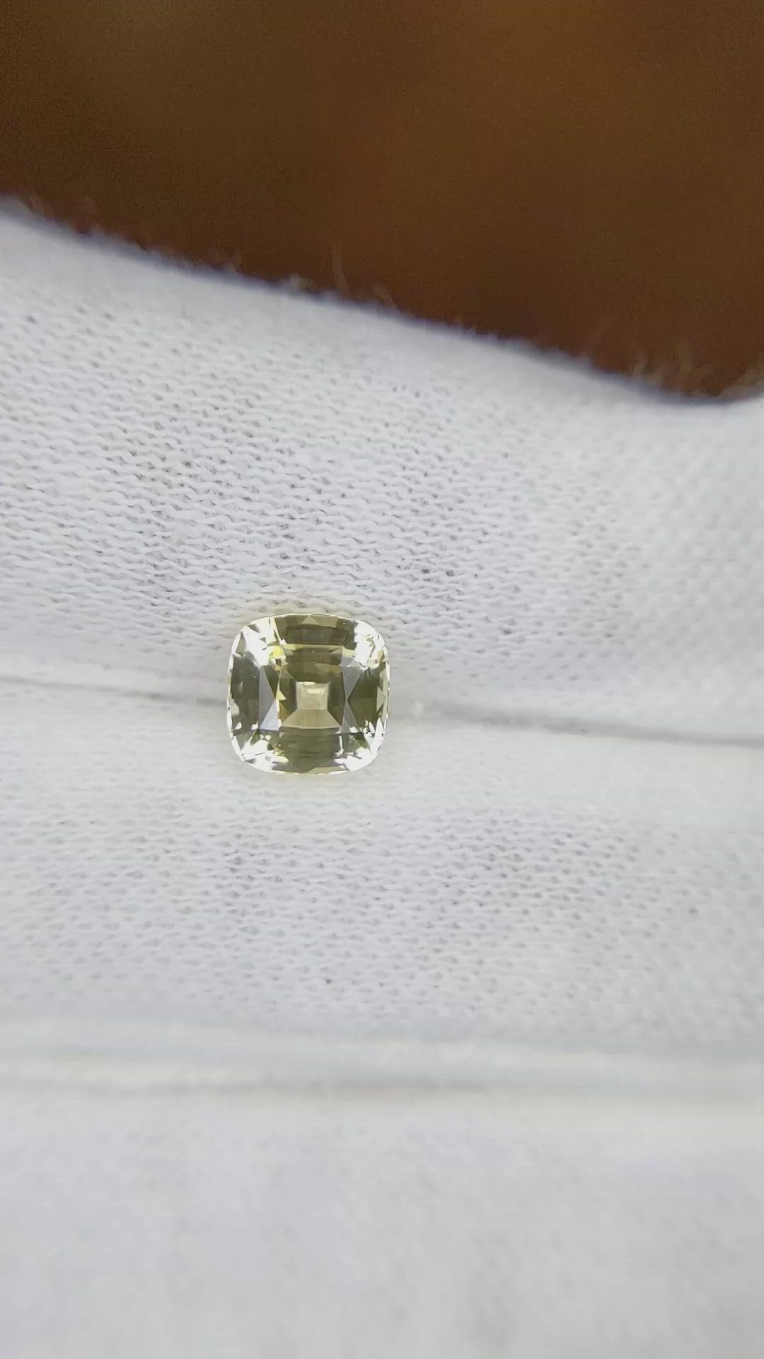 1.55 Ct. Yellow Sapphire from Ceylon (Sri Lanka) Size Video