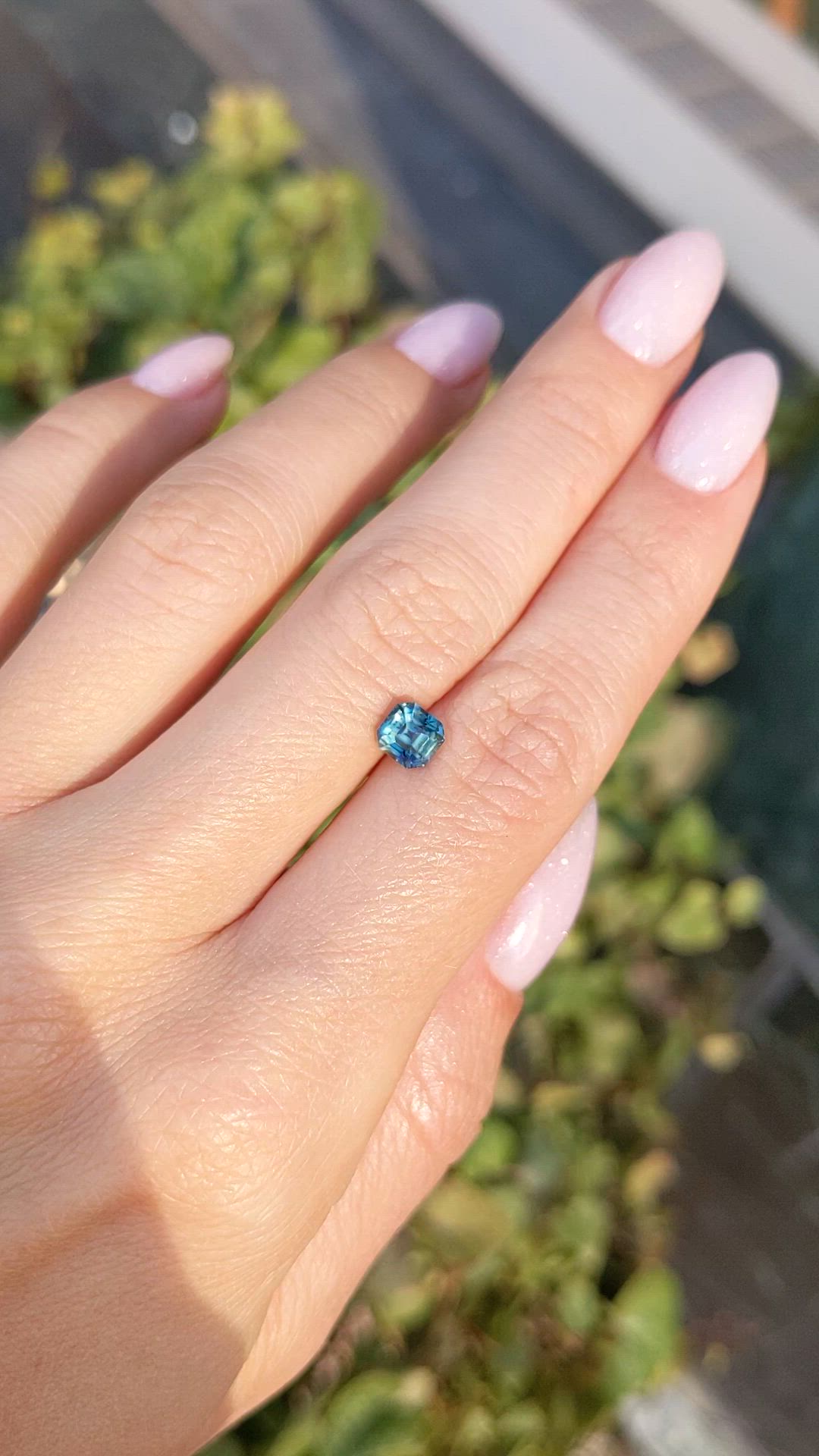1.07 Ct. Sapphire from Ceylon (Sri Lanka) Size Video