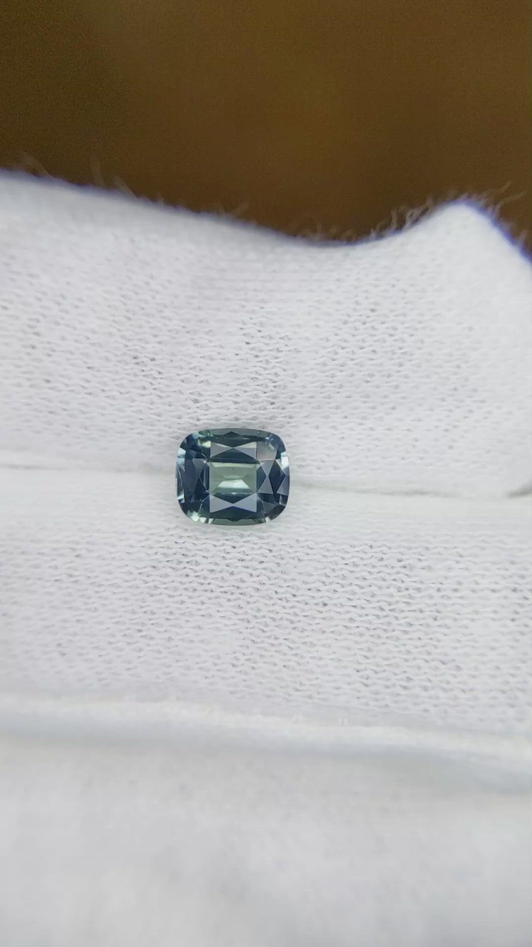 1.04 Ct. Greenish Blue Sapphire from Ceylon (Sri Lanka) Size Video