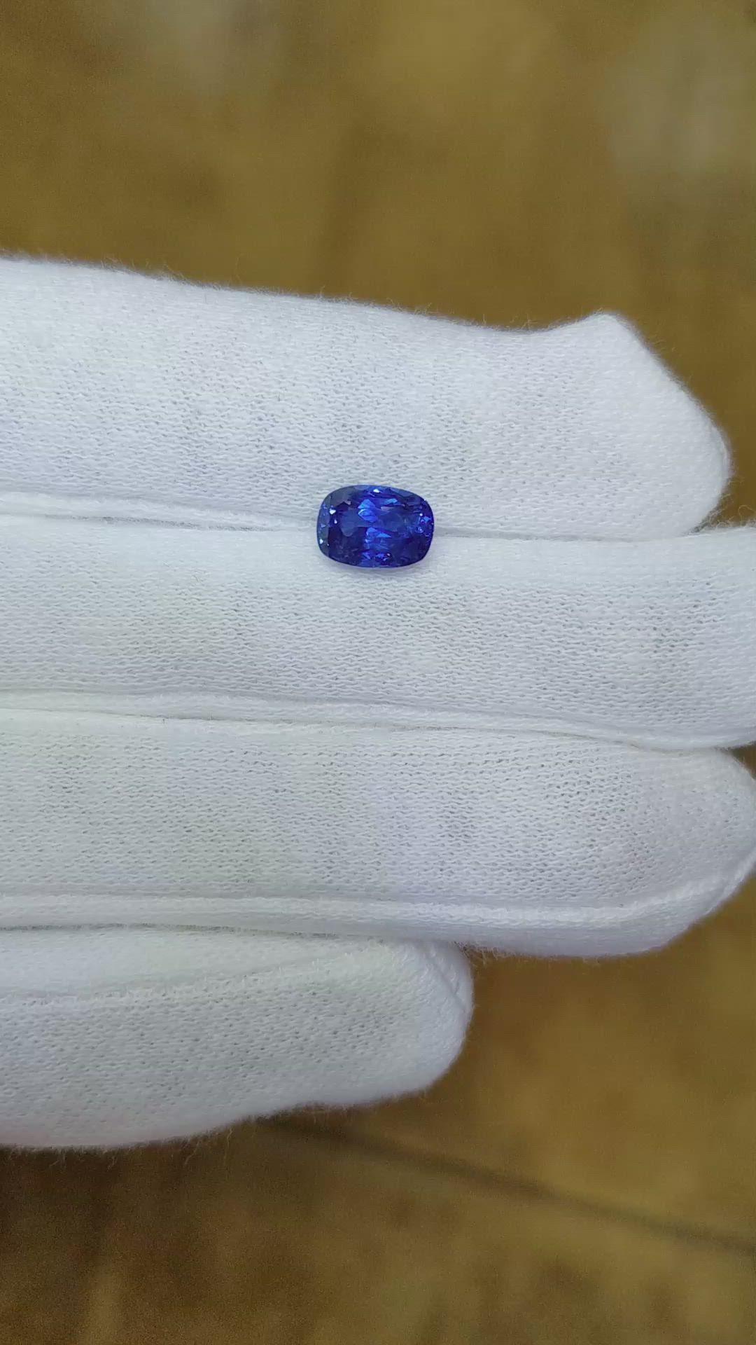 1.85 Ct. Blue Sapphire from Ceylon (Sri Lanka) Size Video