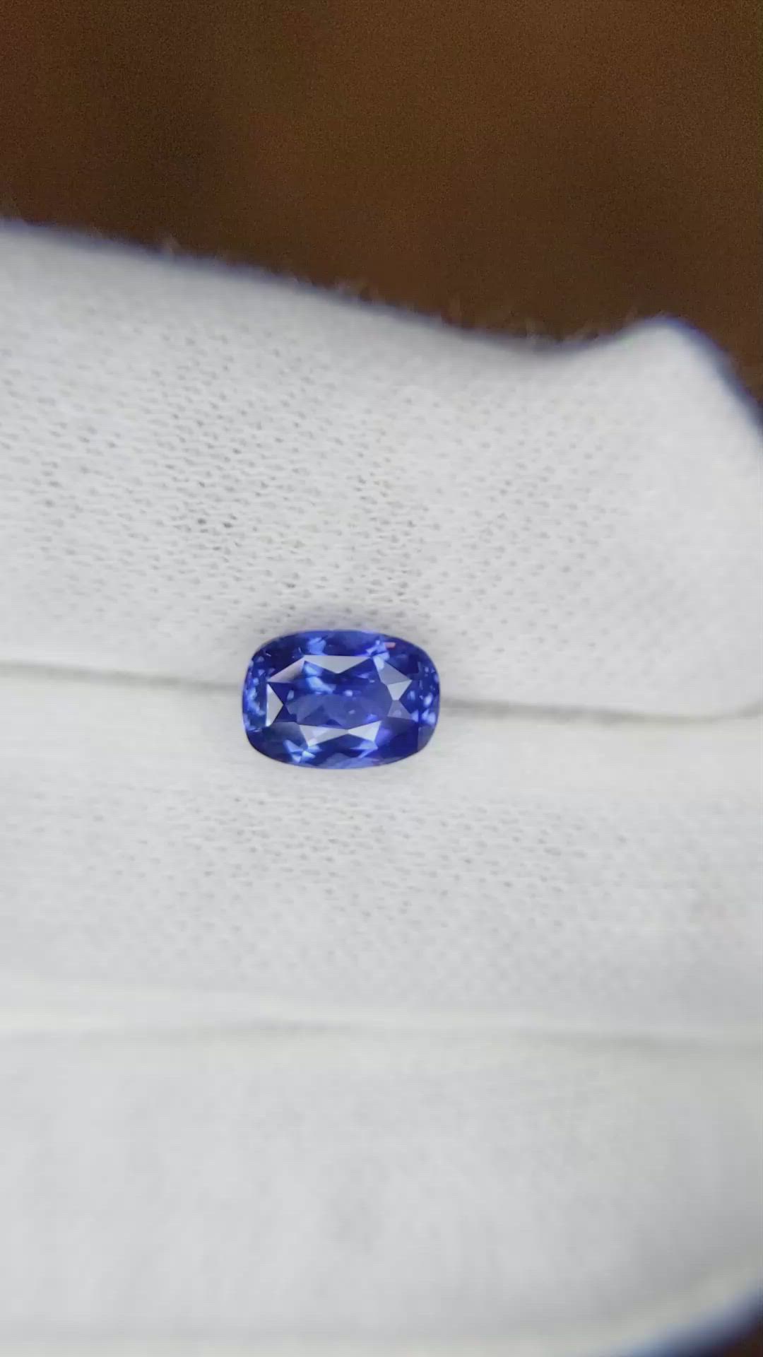 1.85 Ct. Blue Sapphire from Ceylon (Sri Lanka) Size Video