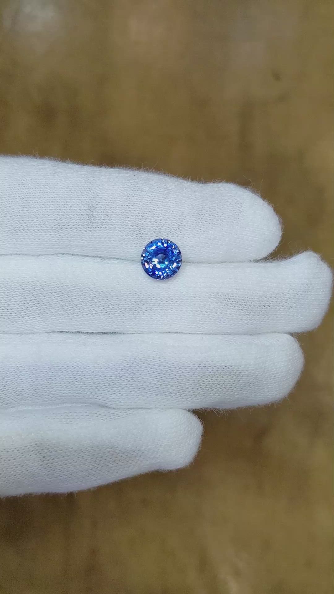 2.25 Ct. Blue Sapphire from Ceylon (Sri Lanka) Size Video
