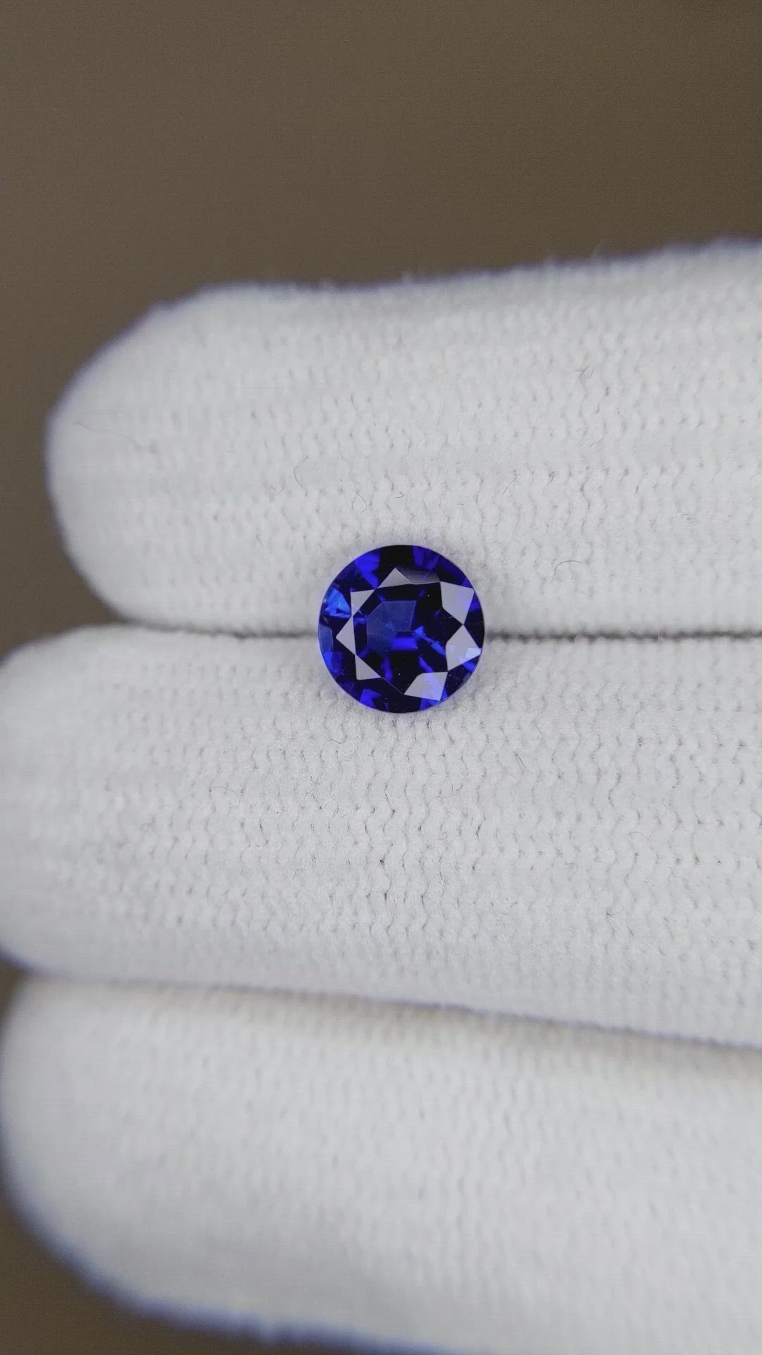 1.12 Ct. Blue Sapphire from Ceylon (Sri Lanka) Size Video