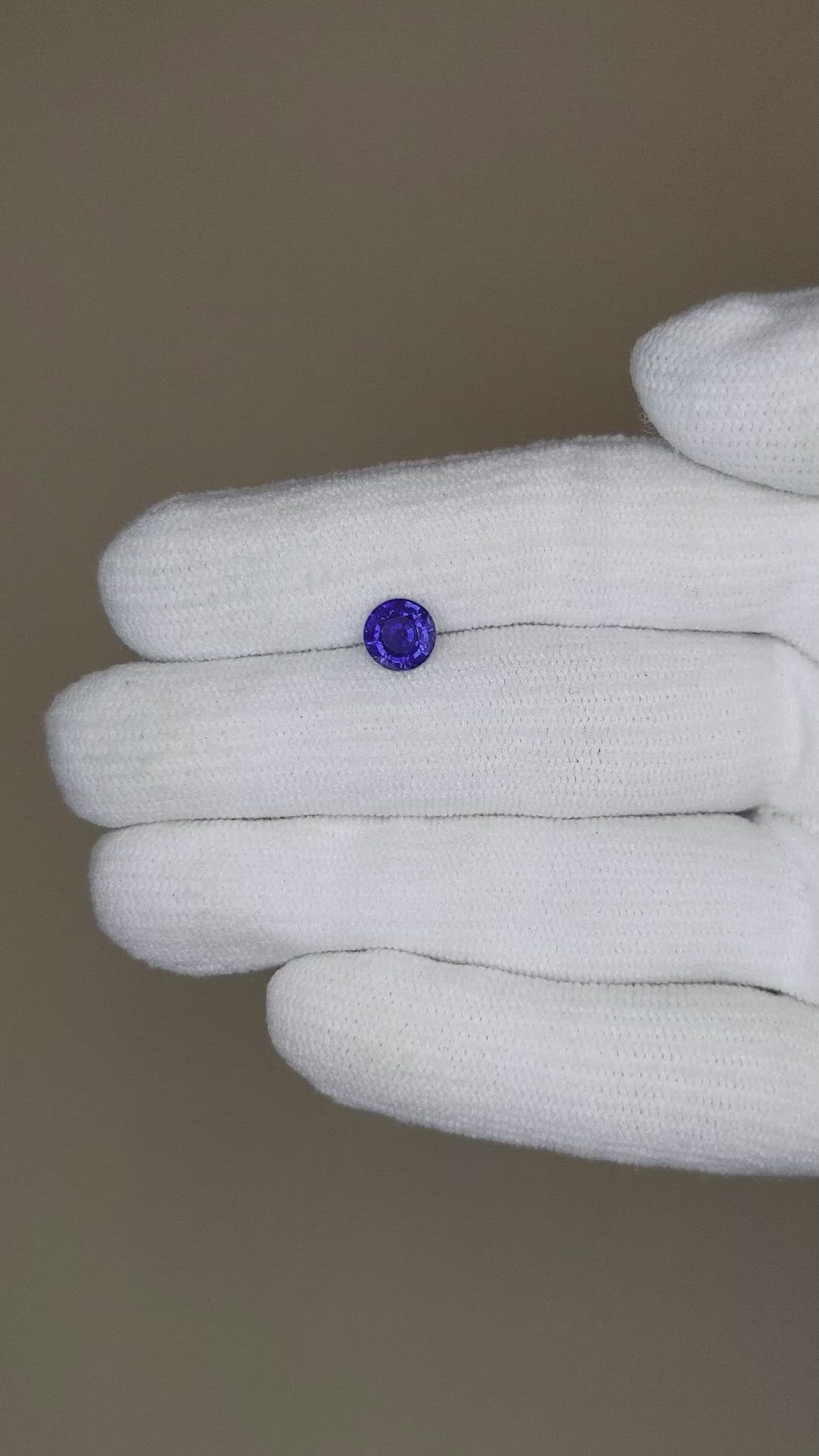 1.15 Ct. Blue Sapphire from Ceylon (Sri Lanka) Size Video