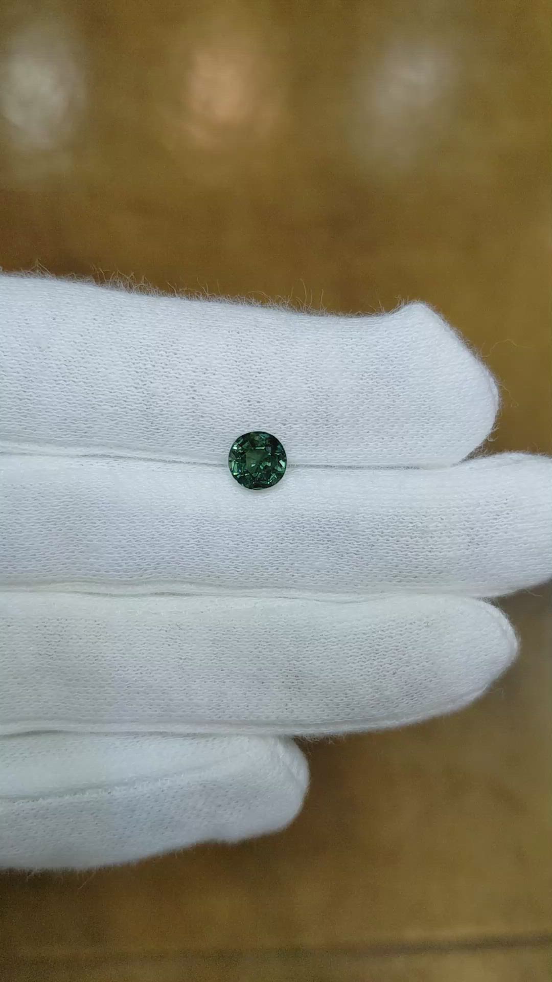 1.18 Ct. Sapphire from Ceylon (Sri Lanka) Size Video