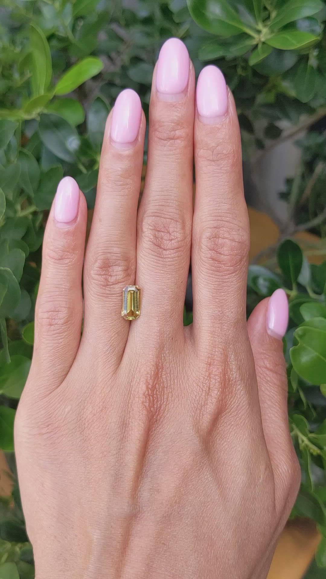 2.05 Ct. Yellow Sapphire from Ceylon (Sri Lanka) Size Video