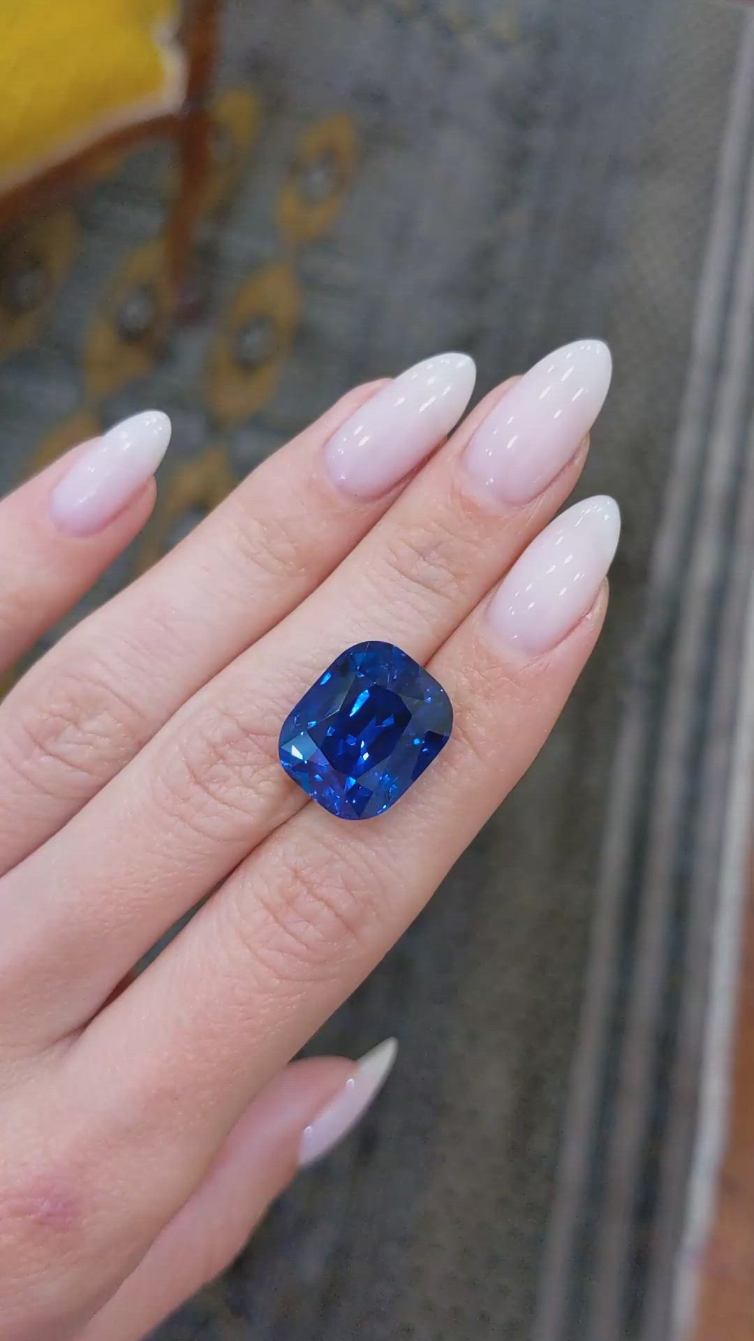 19.35 Ct. Blue Sapphire from Ceylon (Sri Lanka) Size Video