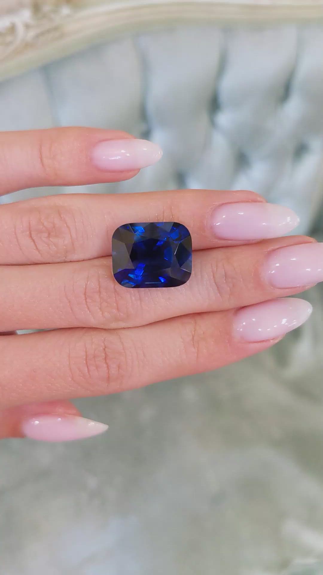 18.55 Ct. Blue Sapphire from Ceylon (Sri Lanka) Size Video