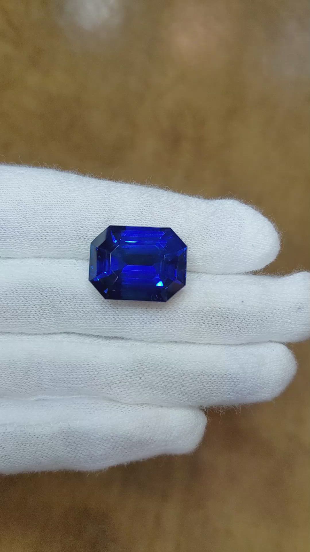 25.17 Ct. Blue Sapphire from Ceylon (Sri Lanka) Size Video
