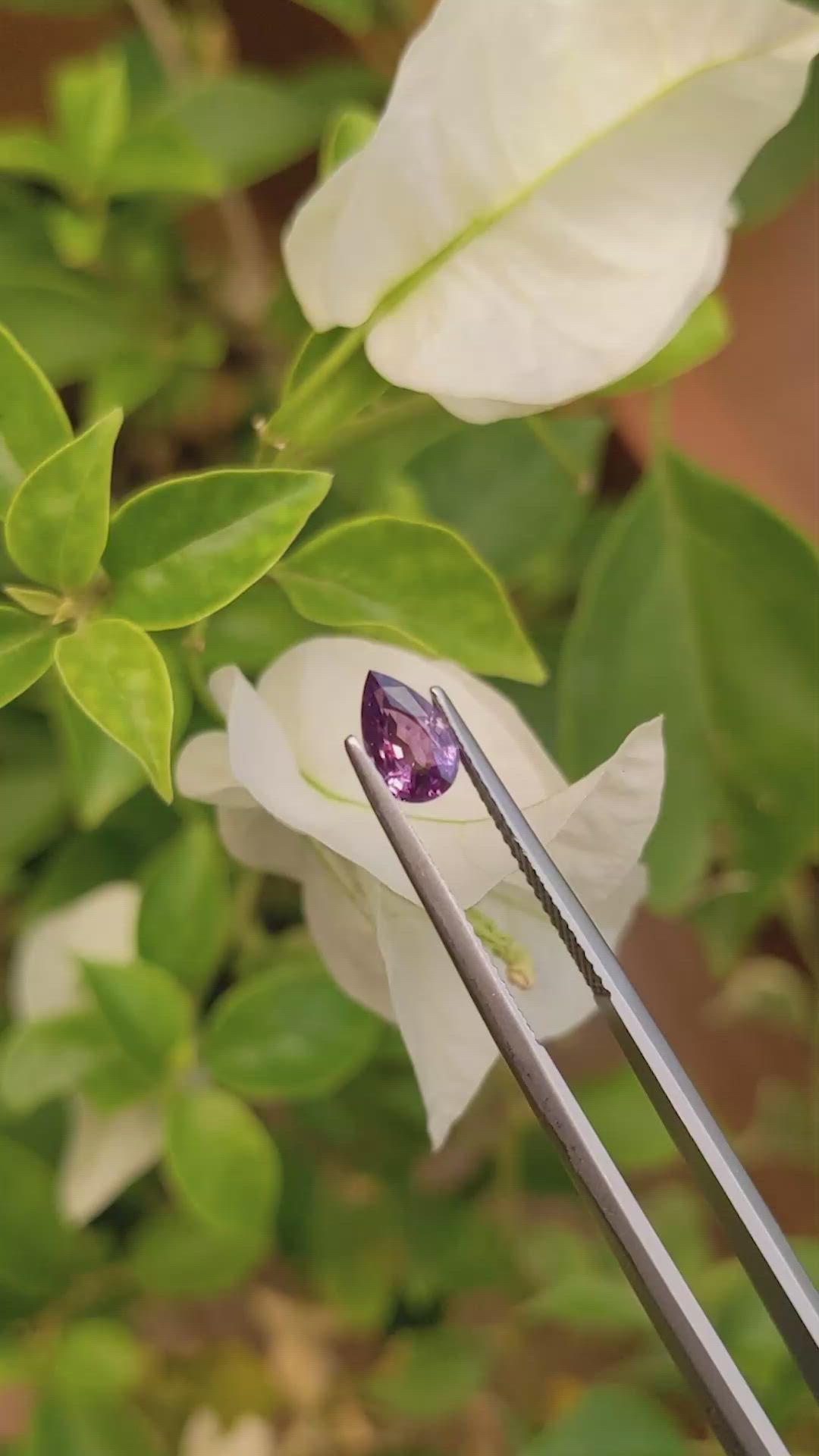 0.90 Ct. Pinkish Purple Sapphire from Ceylon (Sri Lanka) Size Video
