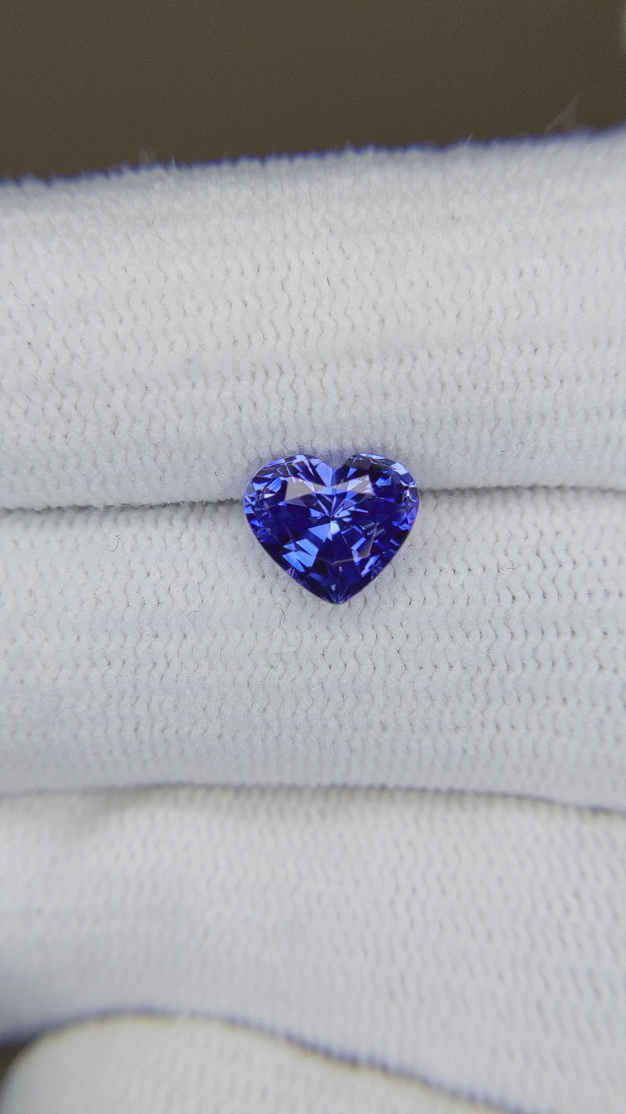 1.67 Ct. Blue Sapphire from Ceylon (Sri Lanka) Size Video