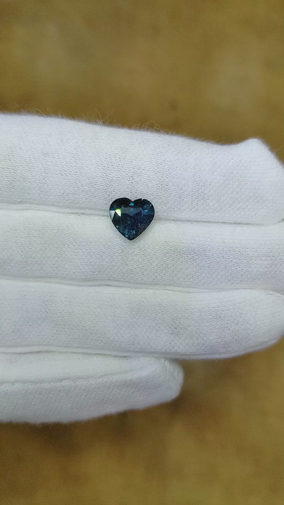 2.08 Ct. Greenish Blue Sapphire from Ceylon (Sri Lanka) Size Video