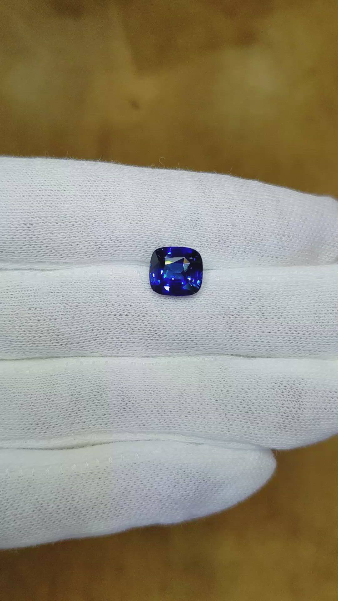 3.14 Ct. Blue Sapphire from Ceylon (Sri Lanka) Size Video
