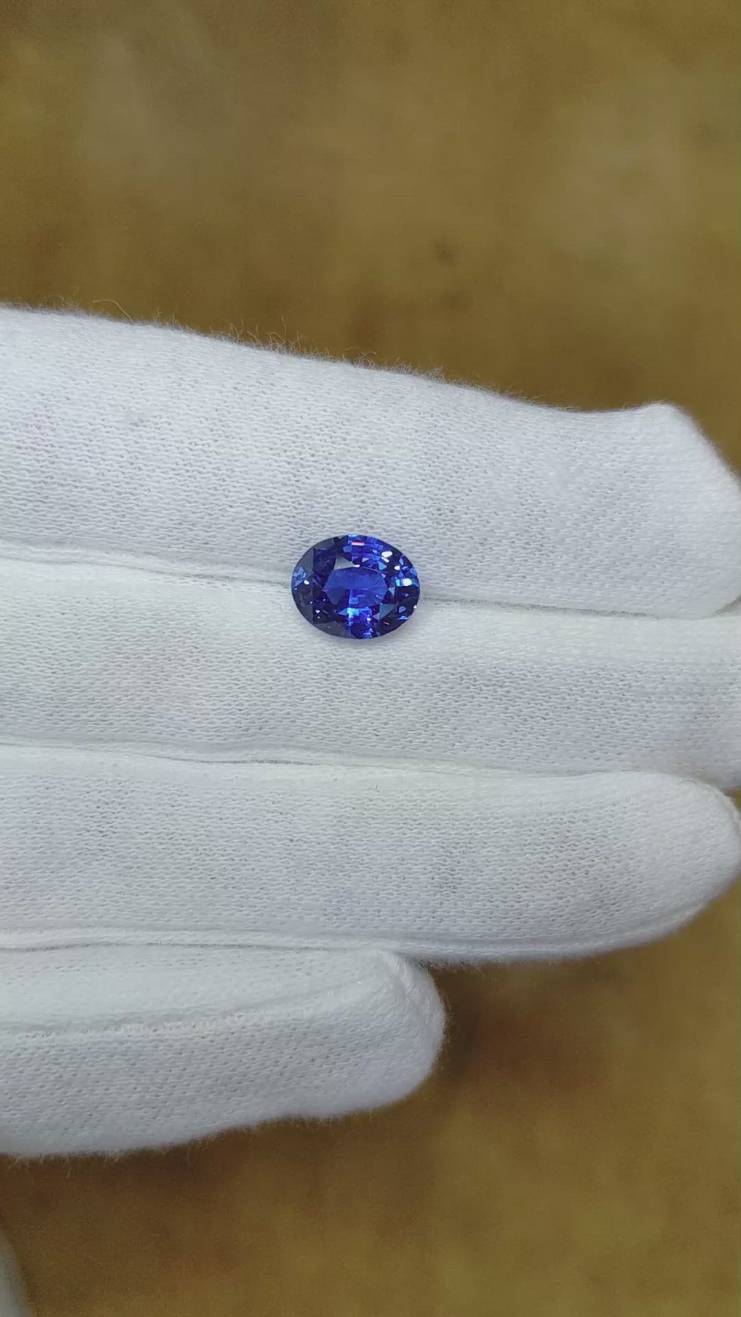 3.25 Ct. Blue Sapphire from Ceylon (Sri Lanka) Size Video