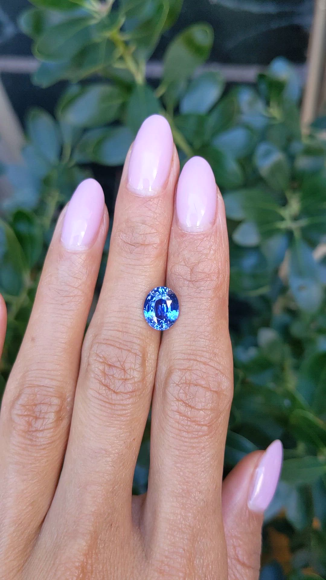 3.25 Ct. Blue Sapphire from Ceylon (Sri Lanka) Size Video