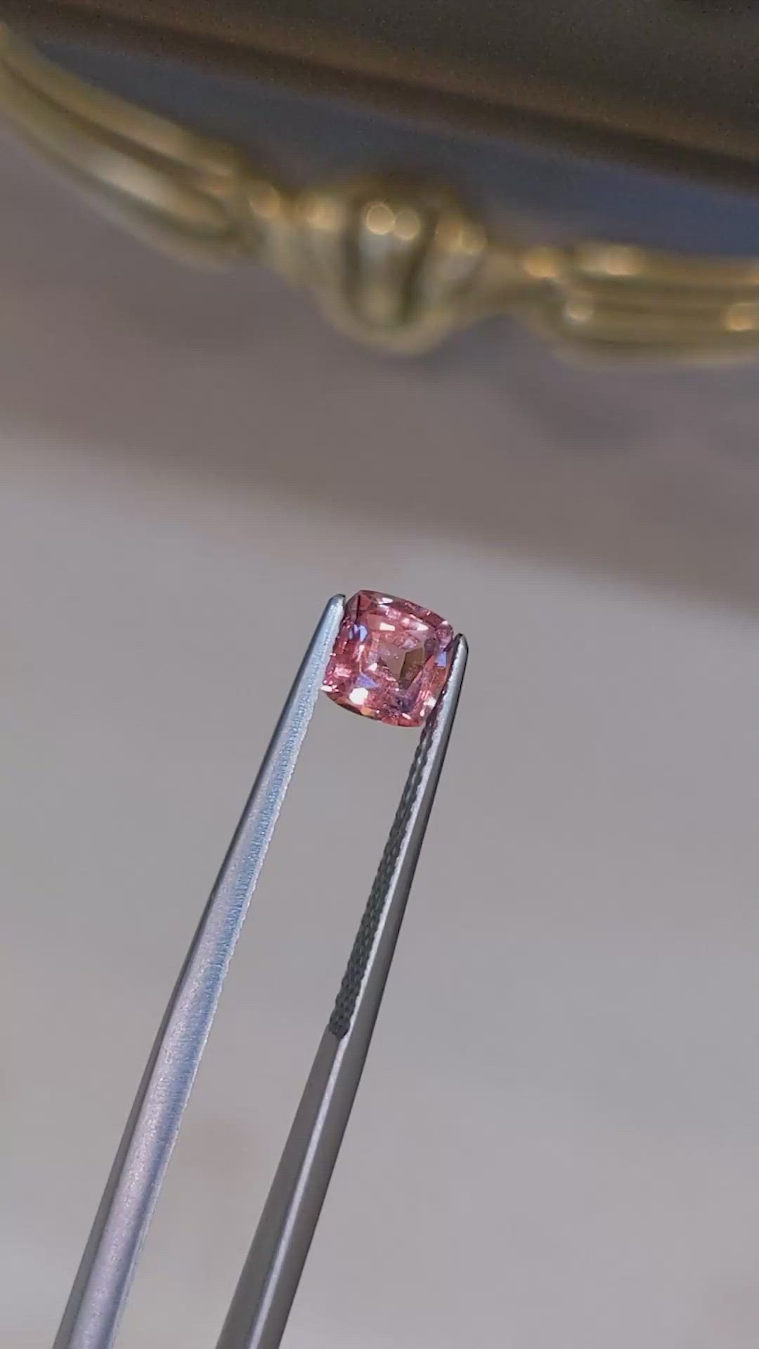 1.04 Ct. Padparadscha Sapphire from Ceylon (Sri Lanka) Size Video