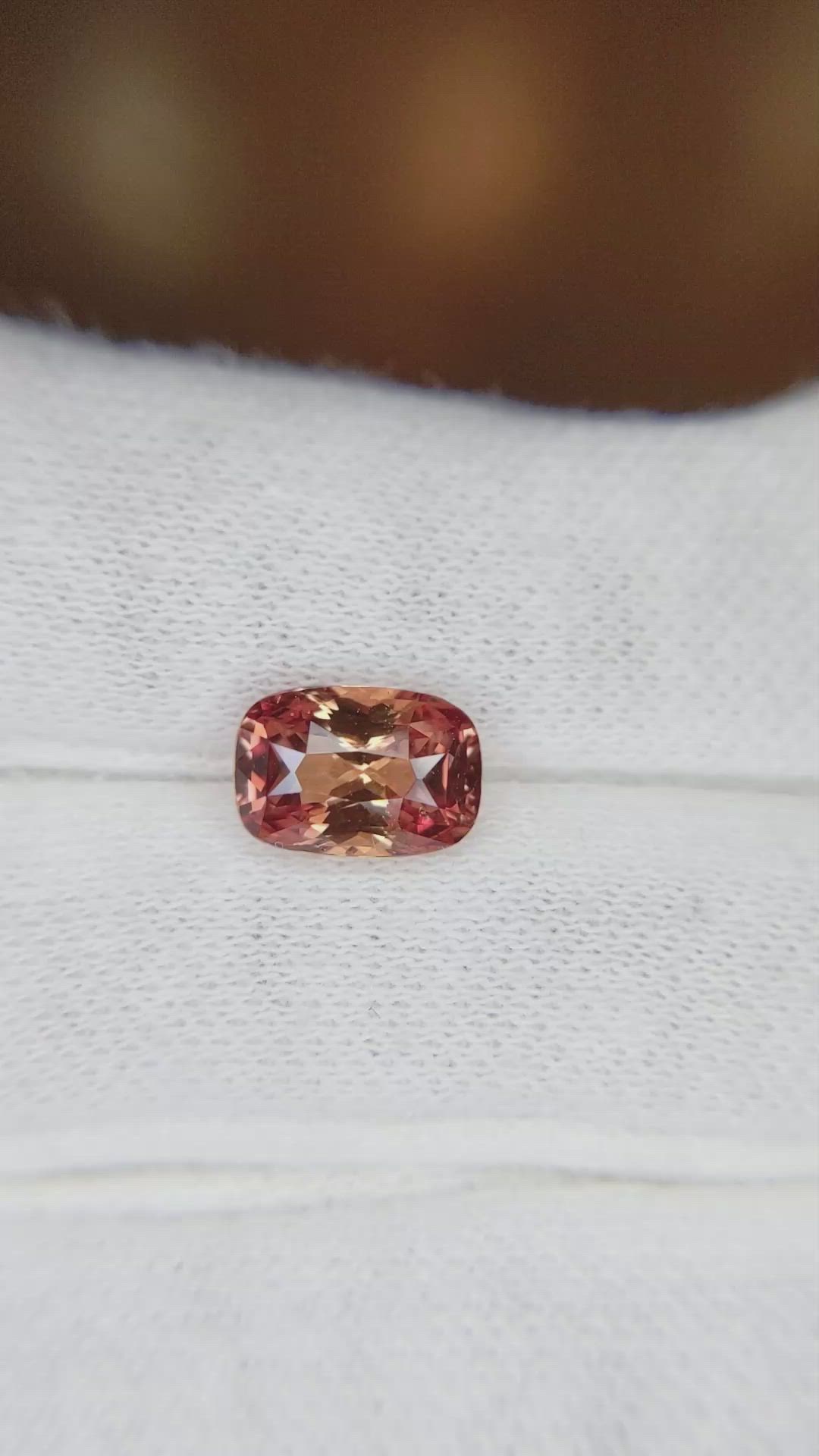 2.16 Ct. Padparadscha Sapphire from Ceylon (Sri Lanka) Size Video