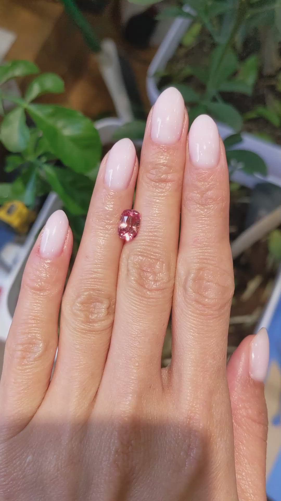 2.16 Ct. Padparadscha Sapphire from Ceylon (Sri Lanka) Size Video