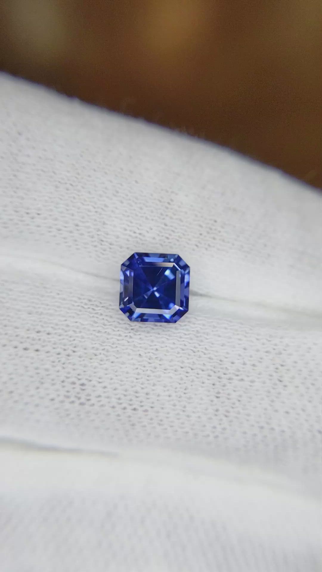 1.93 Ct. Blue Sapphire from Ceylon (Sri Lanka) Size Video