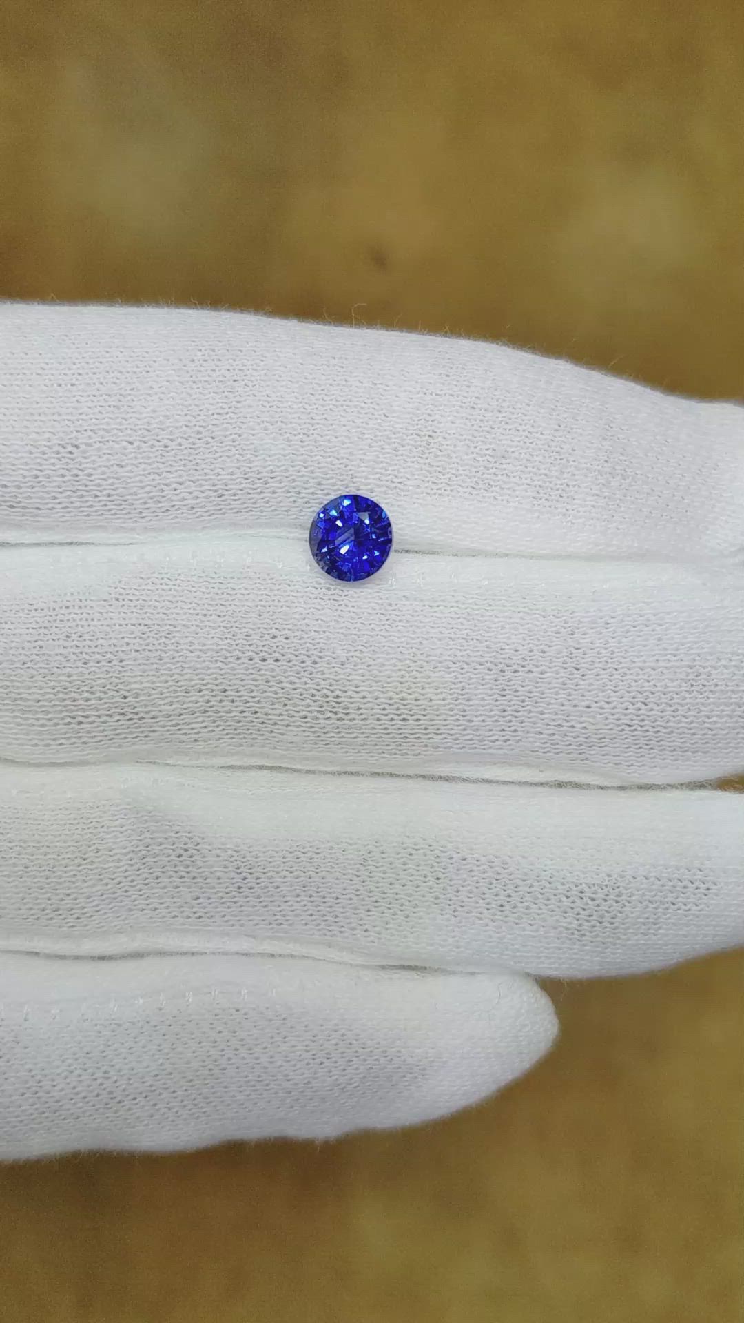 1.34 Ct. Blue Sapphire from Ceylon (Sri Lanka) Size Video