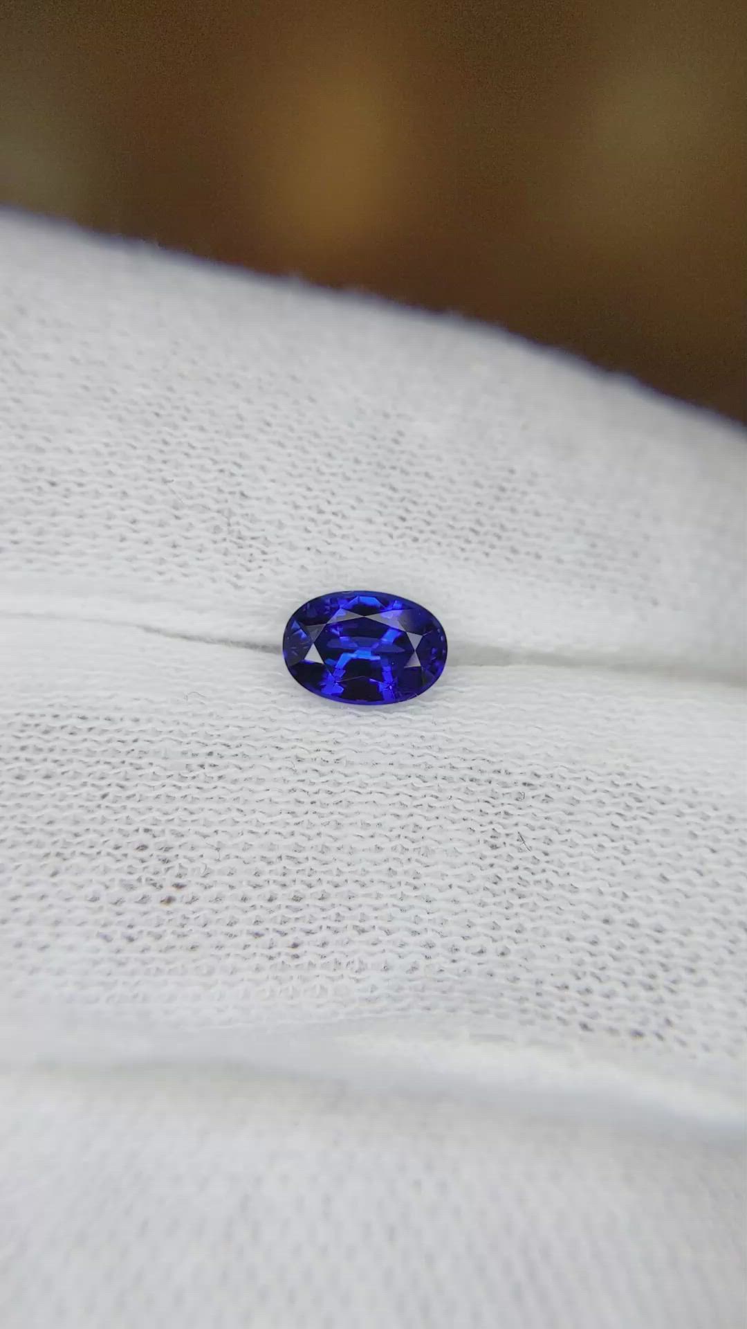 0.88 Ct. Blue Sapphire from Ceylon (Sri Lanka) Size Video