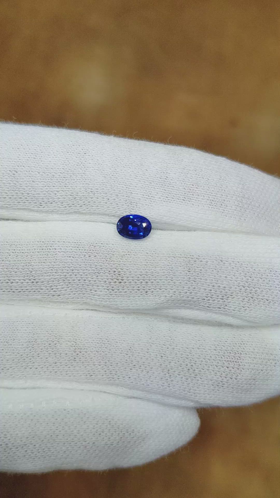 0.77 Ct. Blue Sapphire from Ceylon (Sri Lanka) Size Video