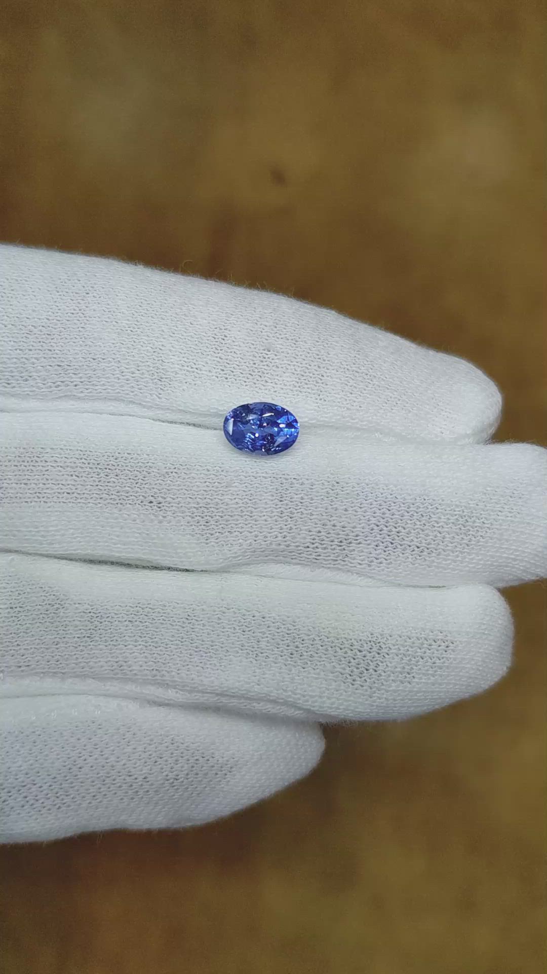 1.55 Ct. Blue Sapphire from Ceylon (Sri Lanka) Size Video
